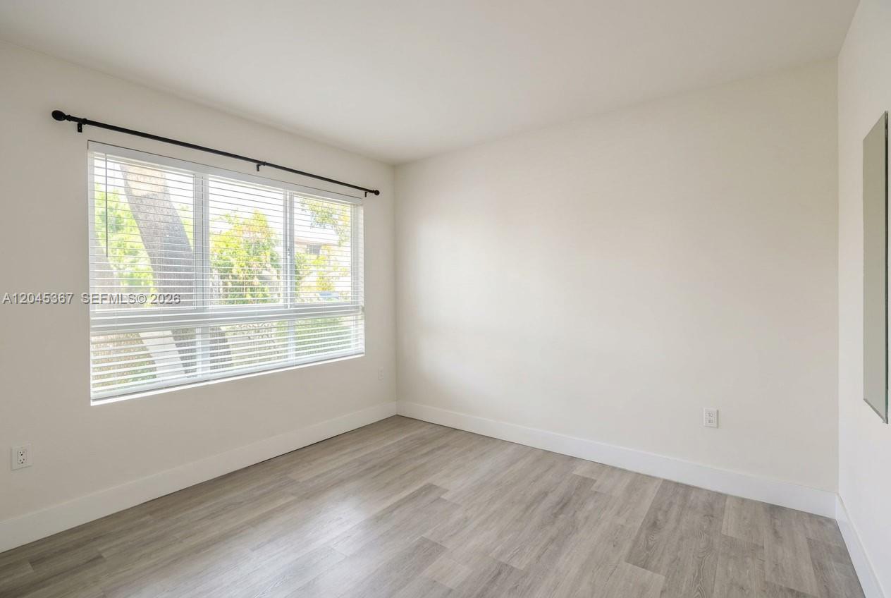 2535 NE 193rd Street