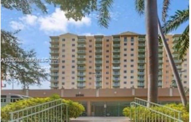 3500 Coral Way