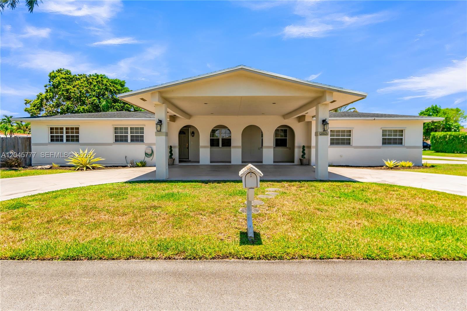 12805 SW 193rd Terrace