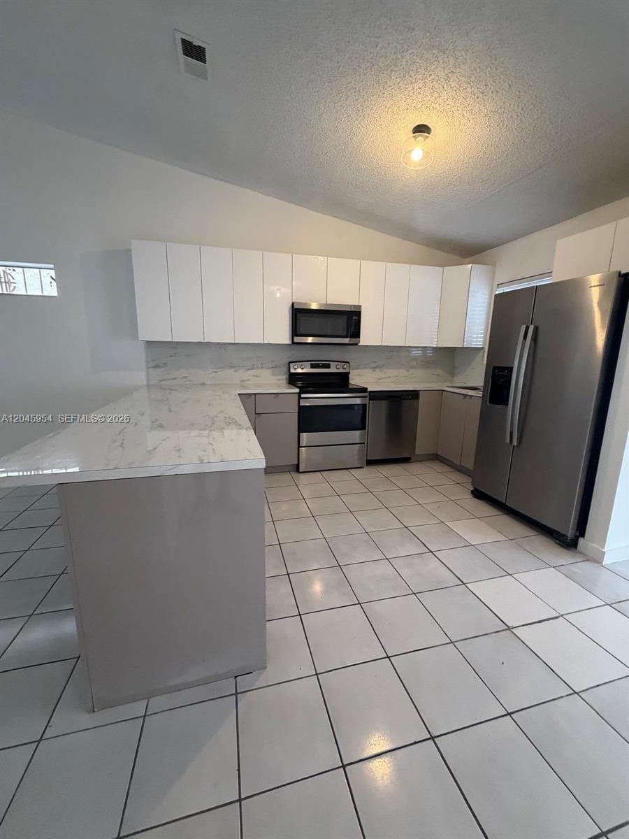 10364 NW 128th Terrace