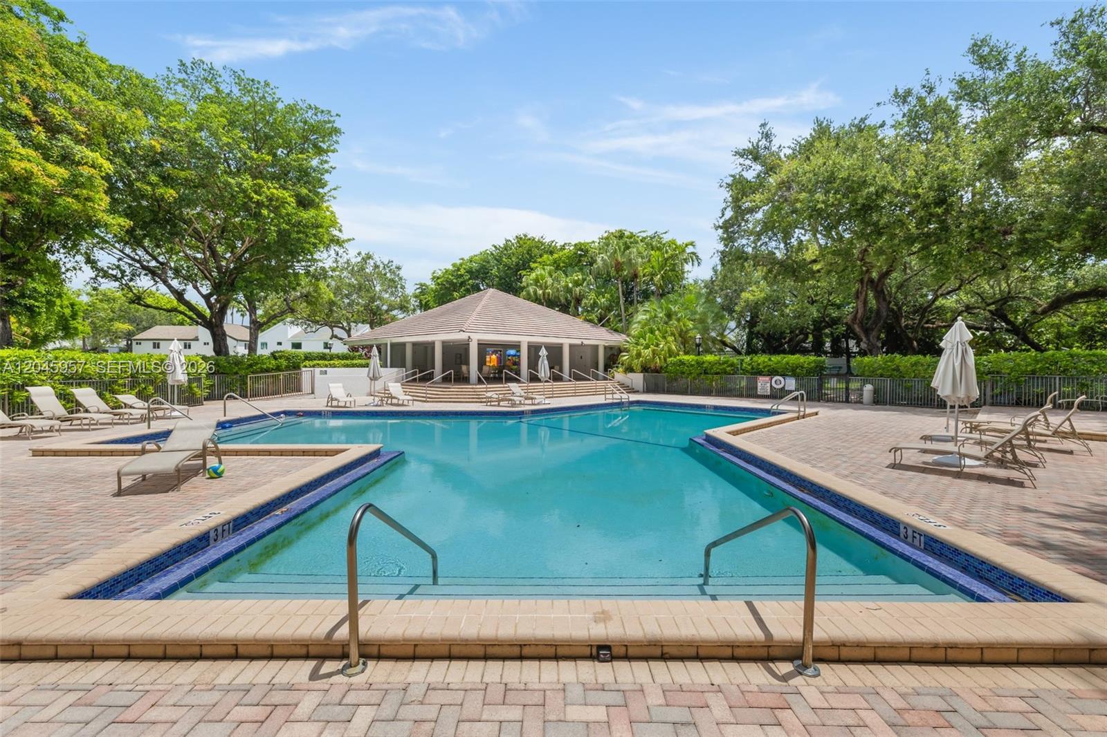 1977 S Oak Haven Circle