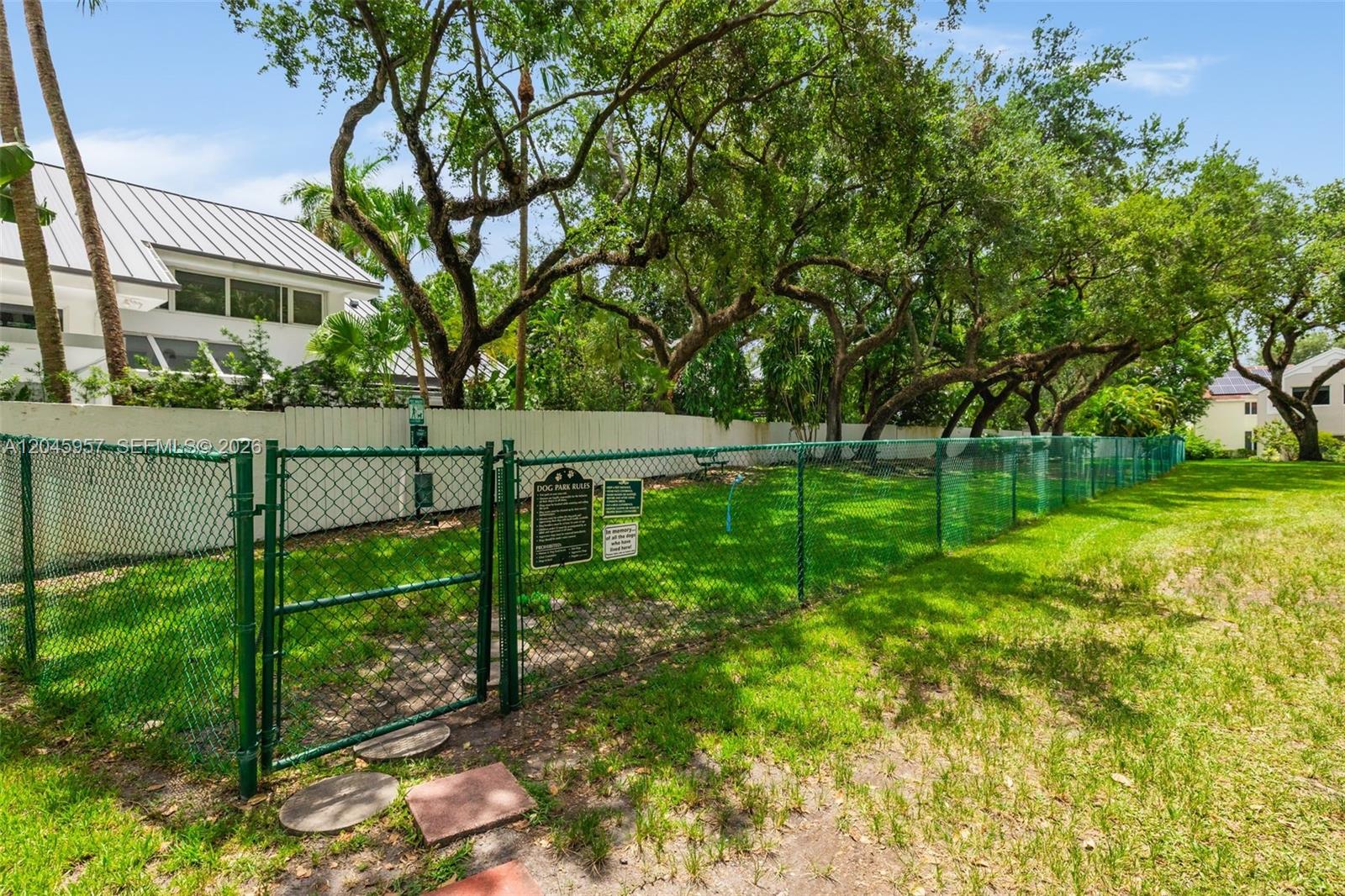 1977 S Oak Haven Circle