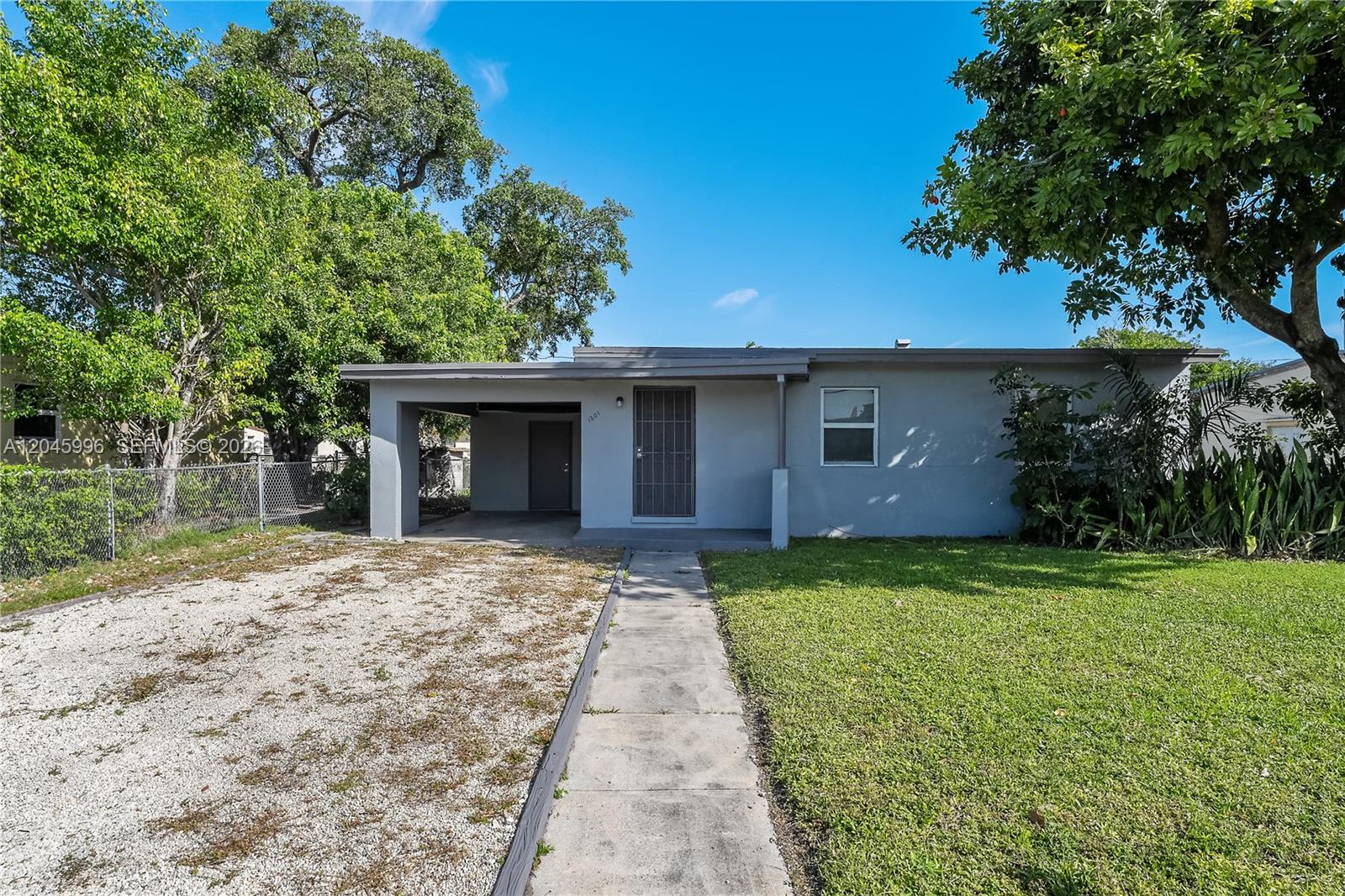 1201 NW 10th Place