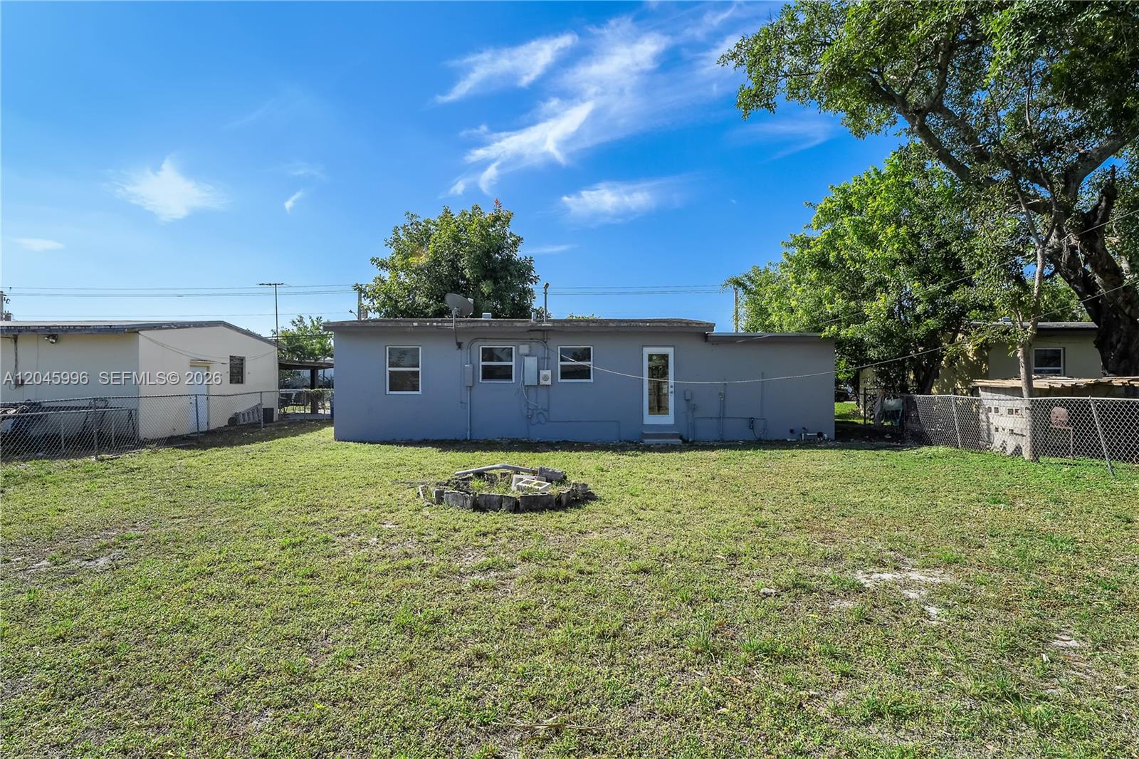 1201 NW 10th Place