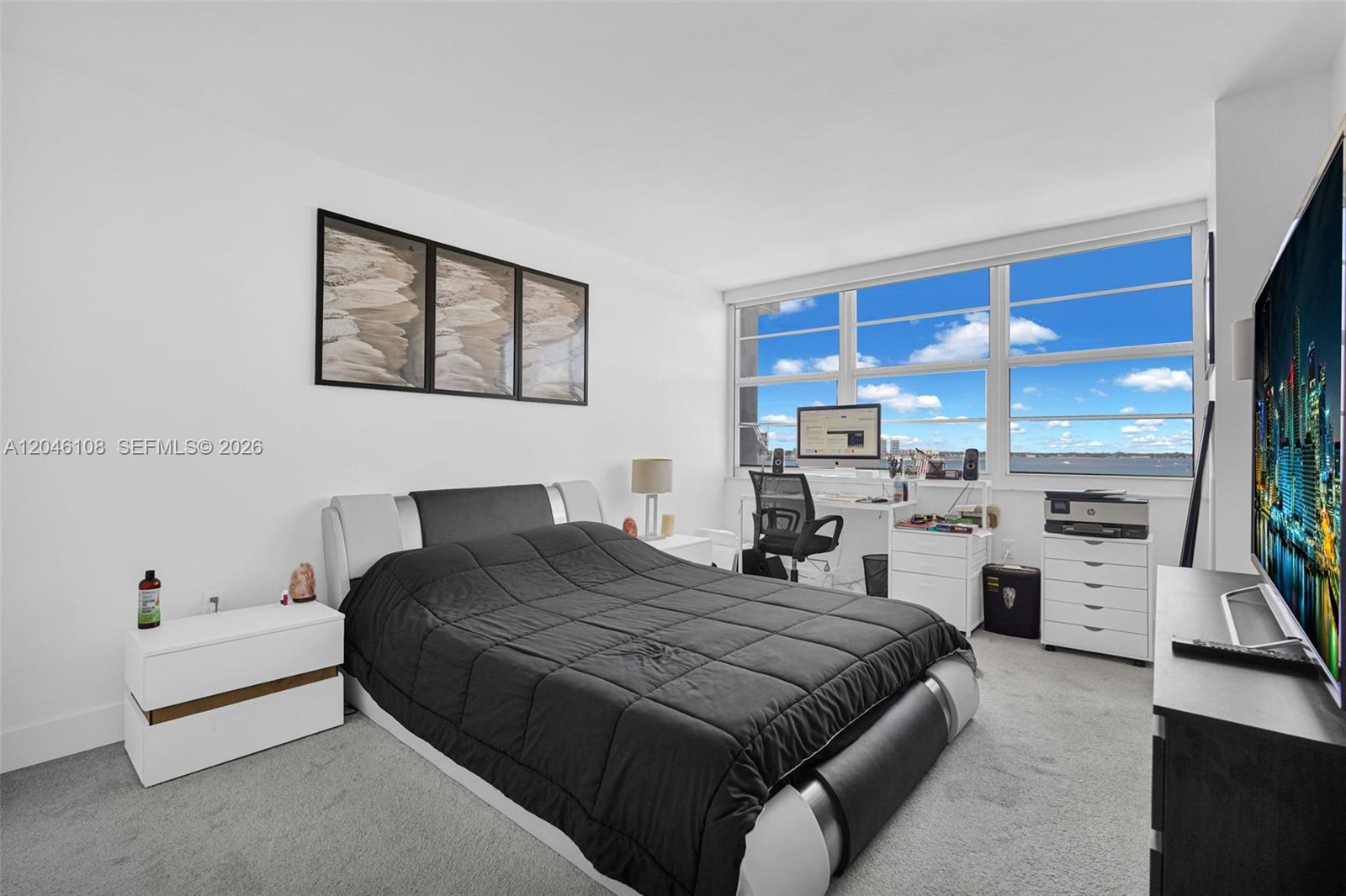2016 Bay Drive gallery image #9
