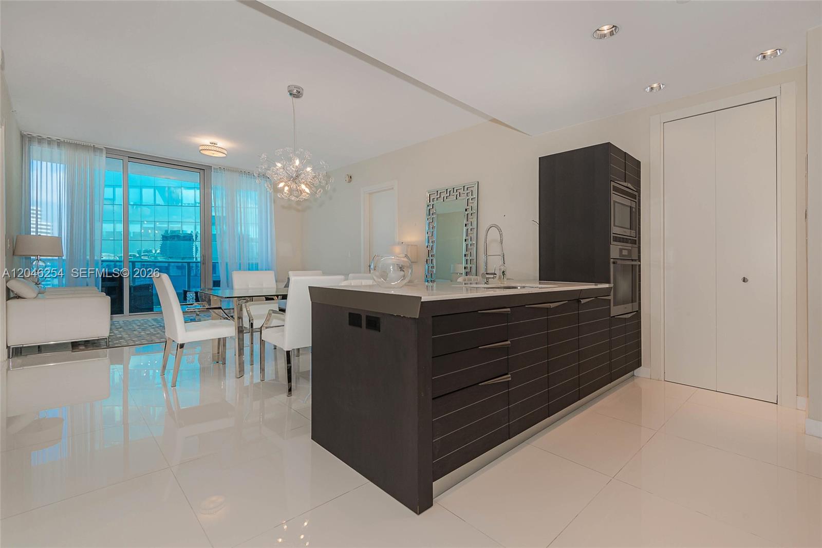 200 Biscayne Boulevard Way