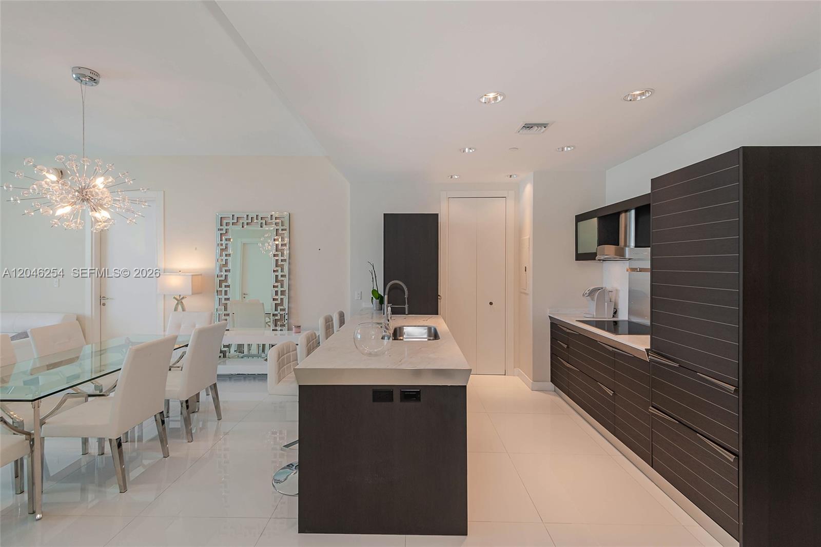 200 Biscayne Boulevard Way