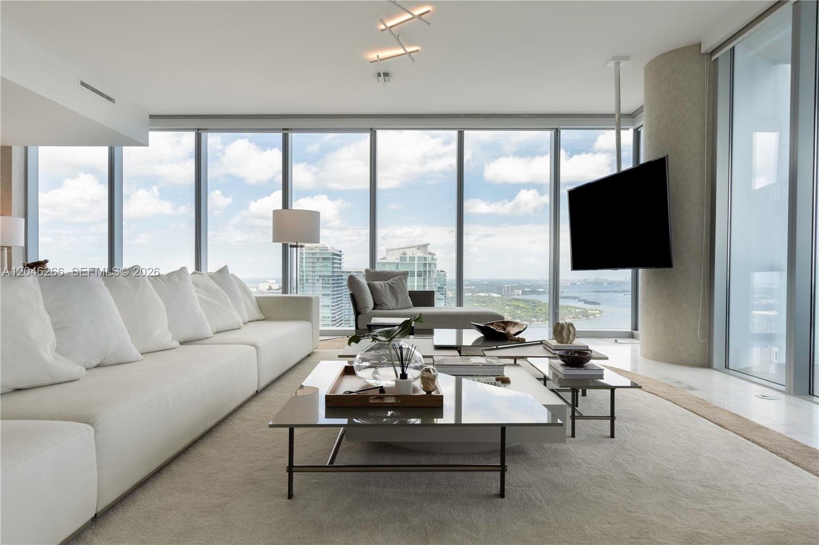 700 NE 26th Terrace