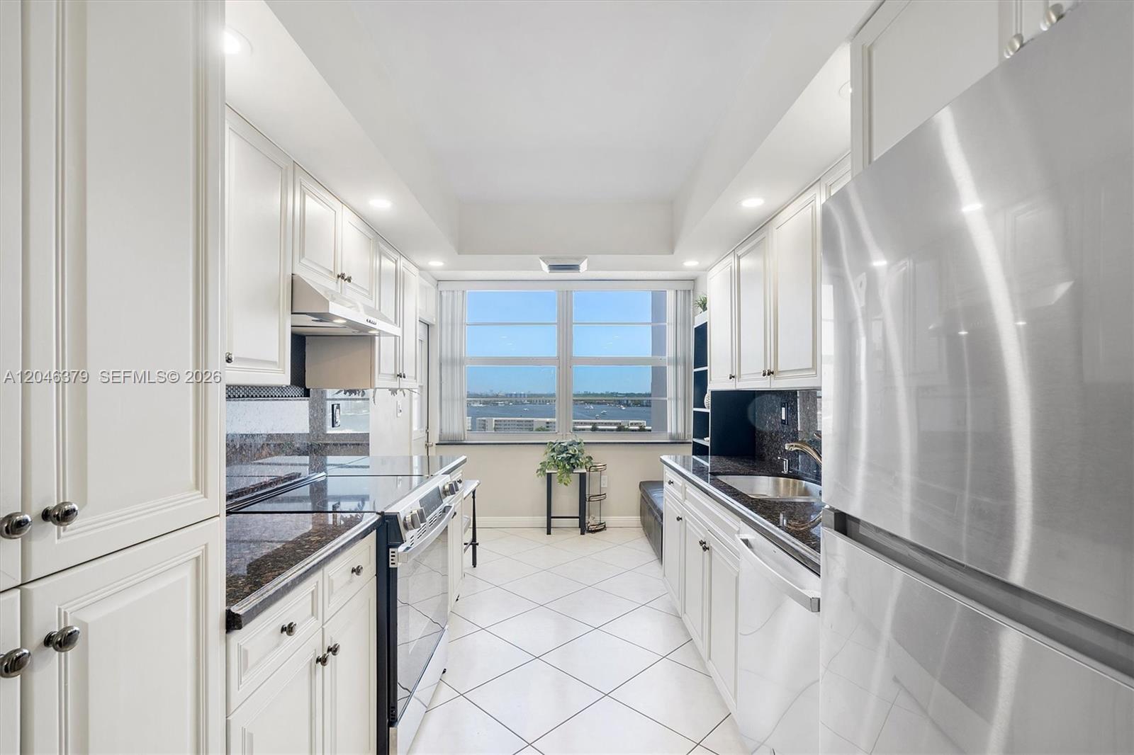 18031 Biscayne Boulevard