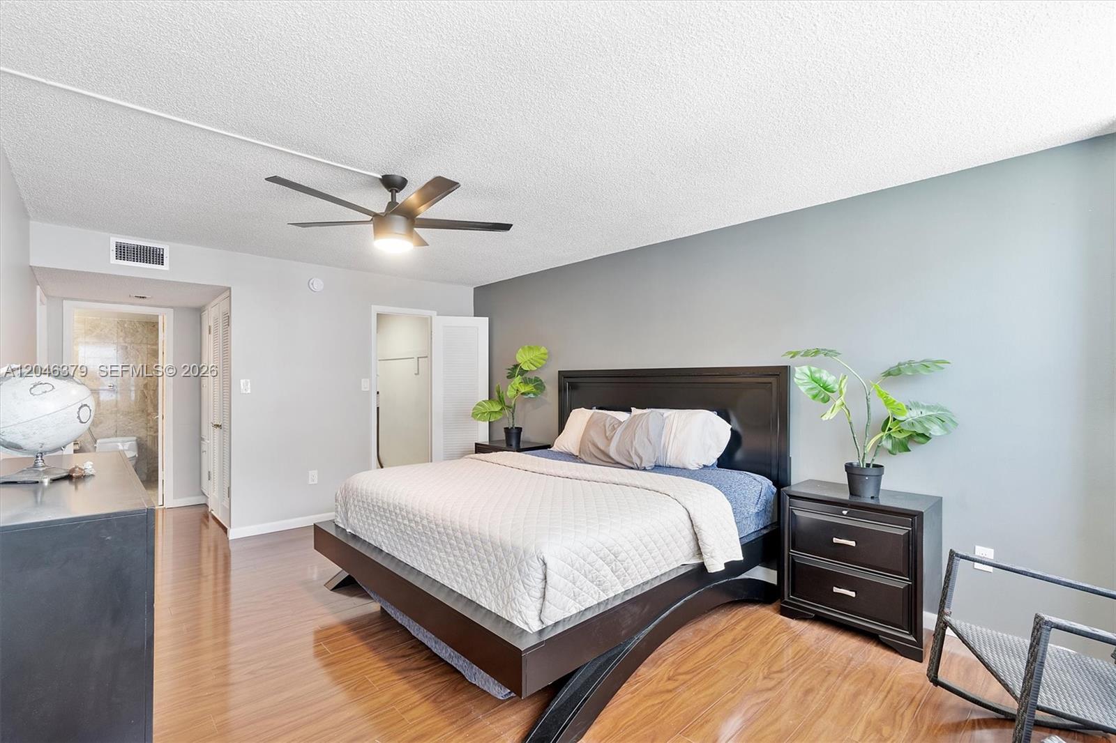 18031 Biscayne Boulevard