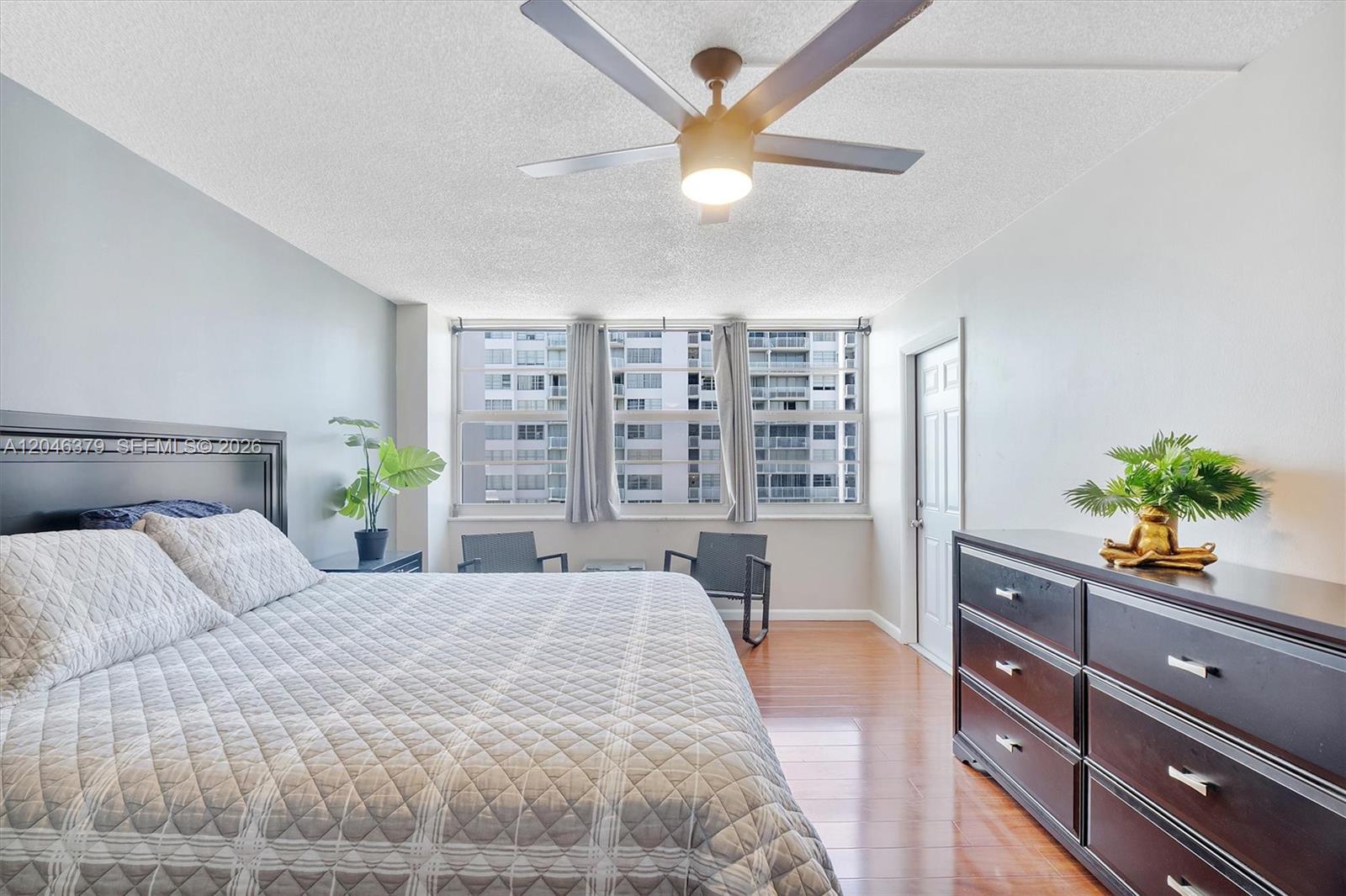 18031 Biscayne Boulevard