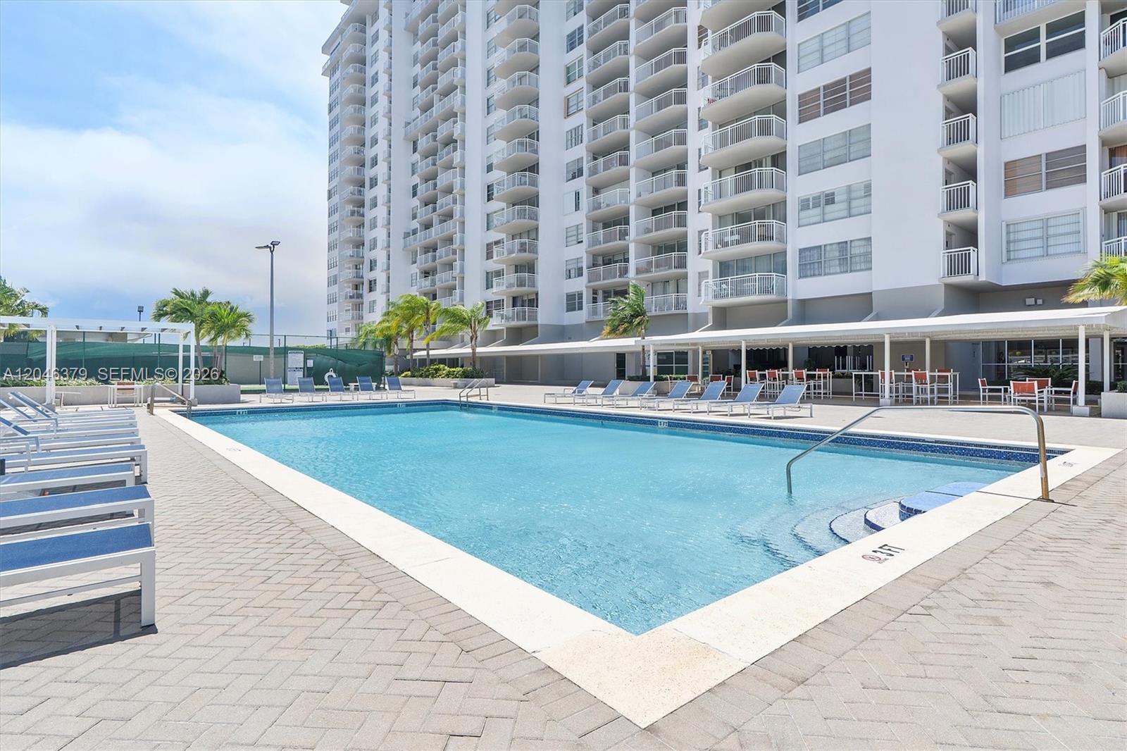 18031 Biscayne Boulevard