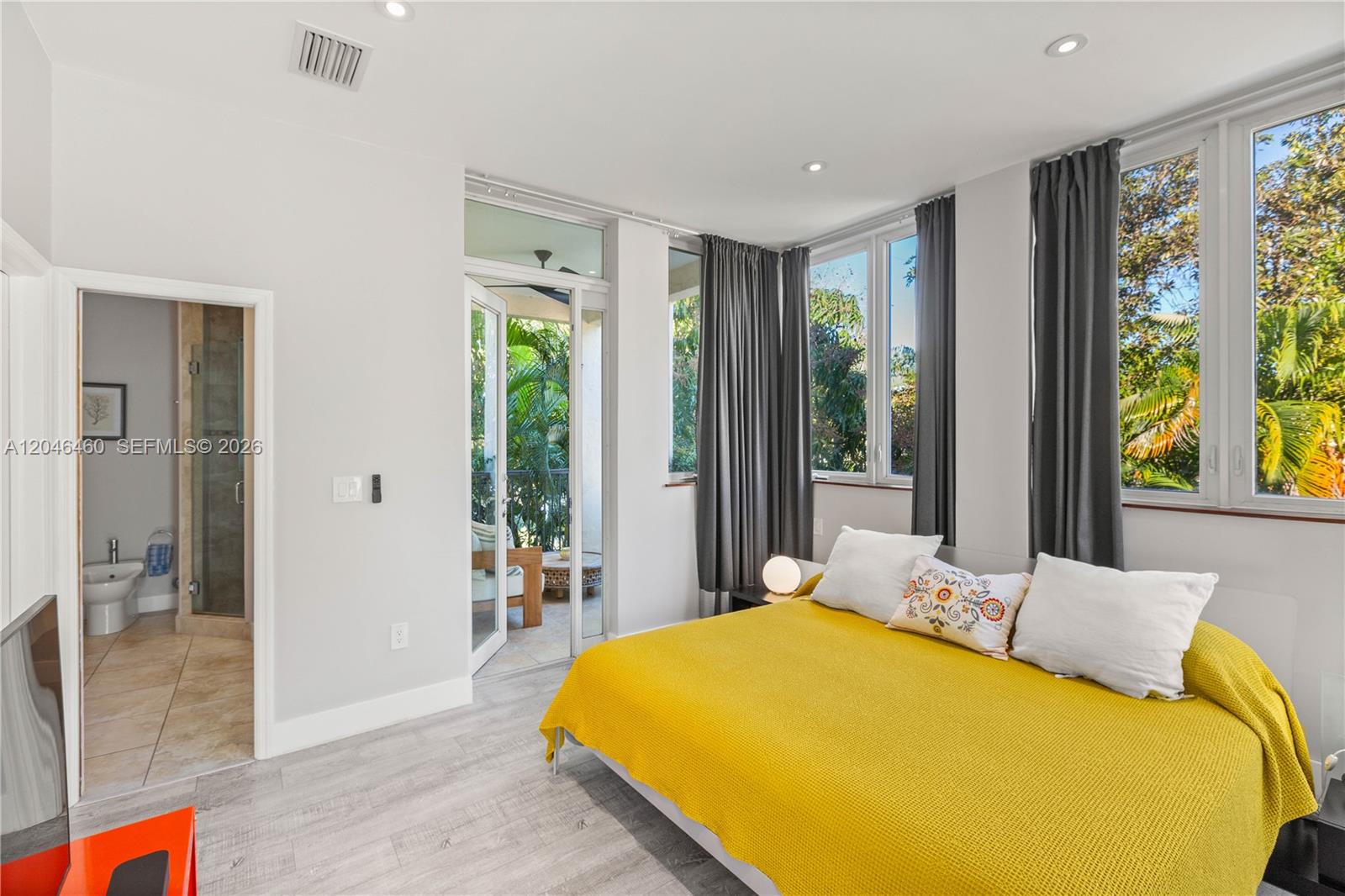 737 Alhambra Circle