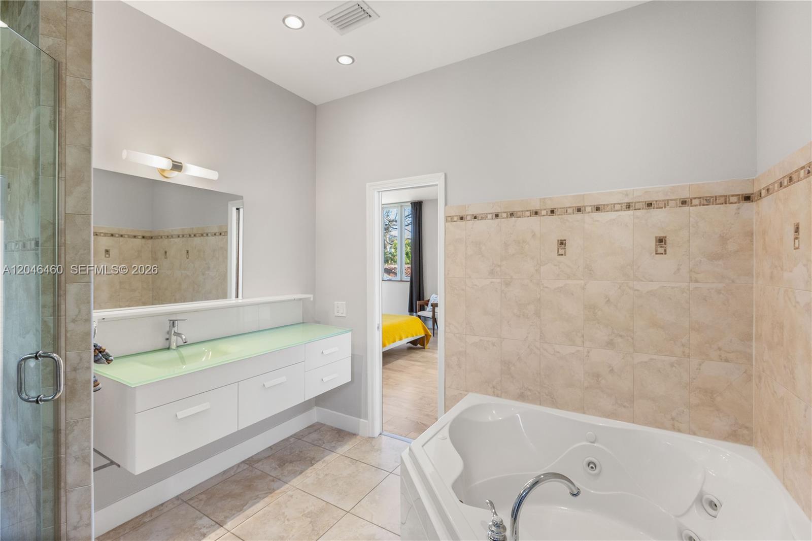 737 Alhambra Circle