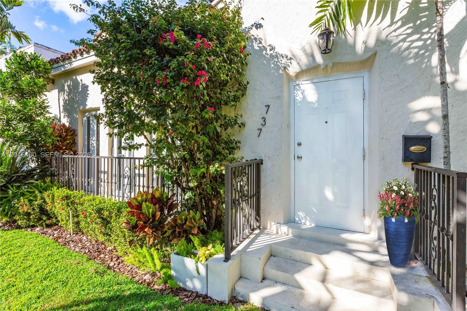 737 Alhambra Circle