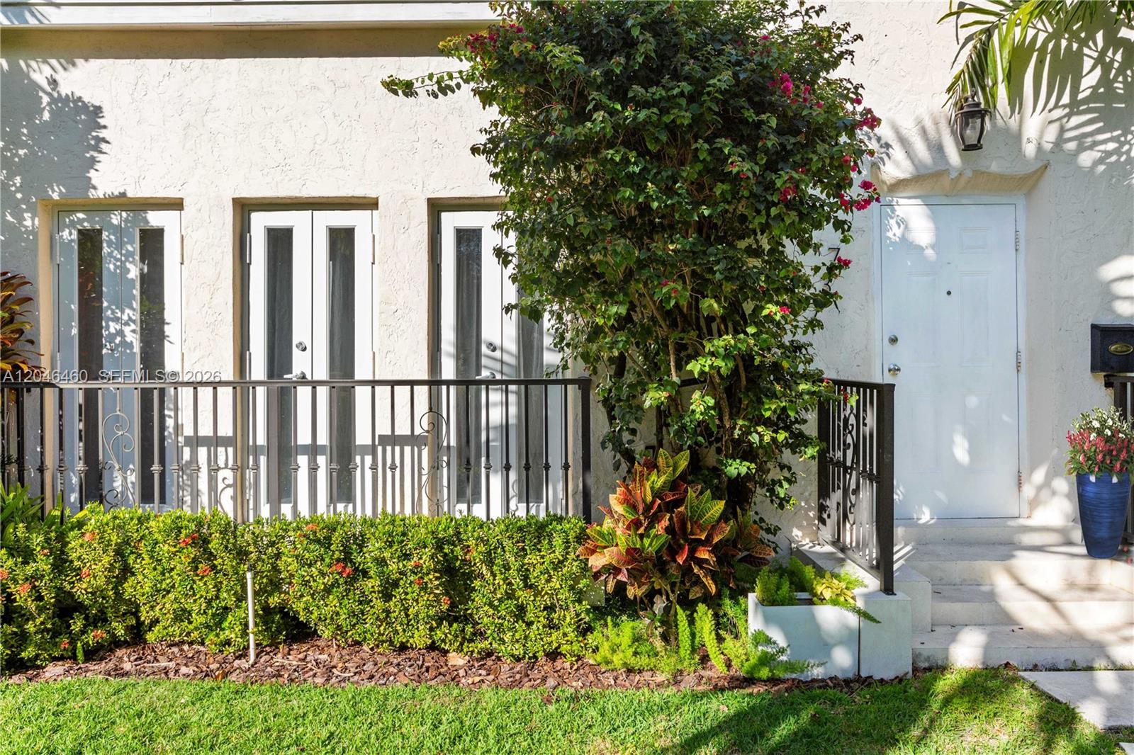 737 Alhambra Circle