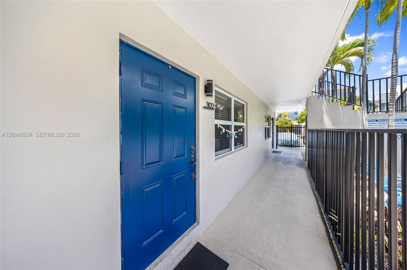 660 NE 11th Avenue