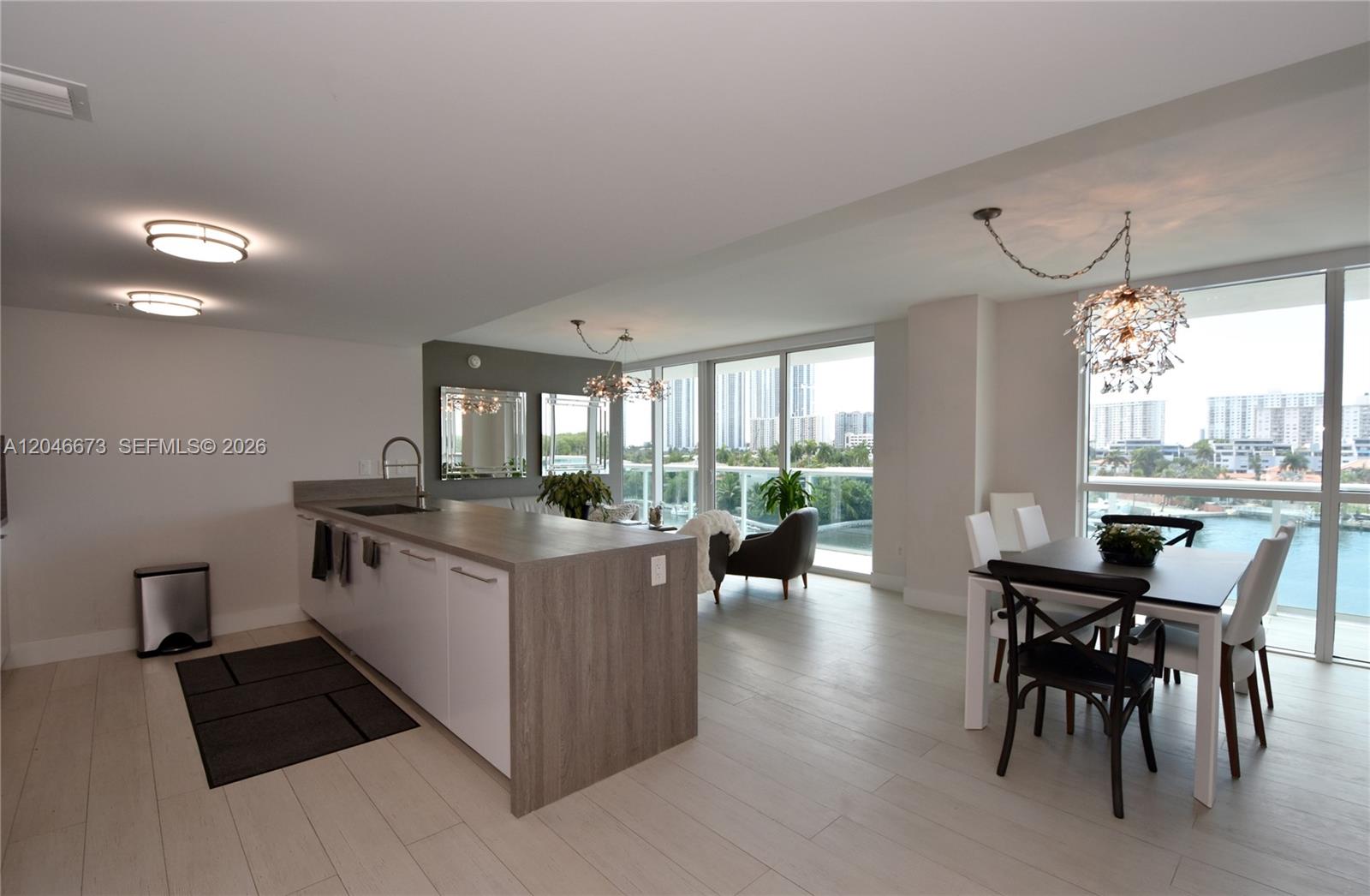 400 Sunny Isles Boulevard