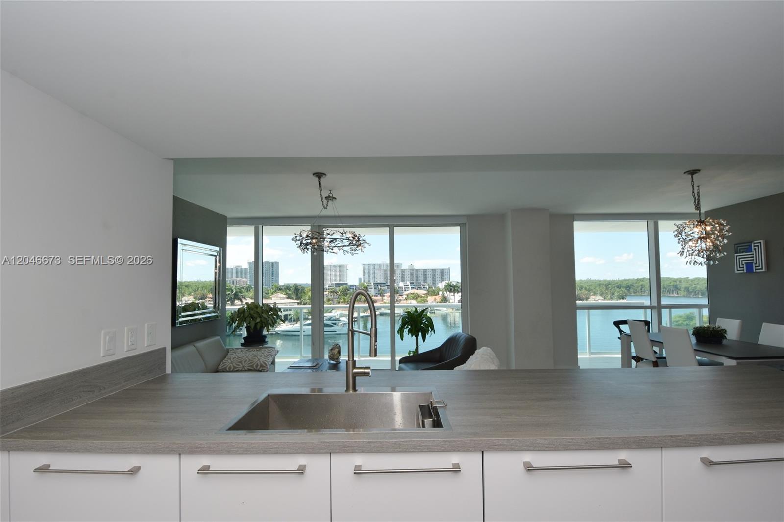 400 Sunny Isles Boulevard