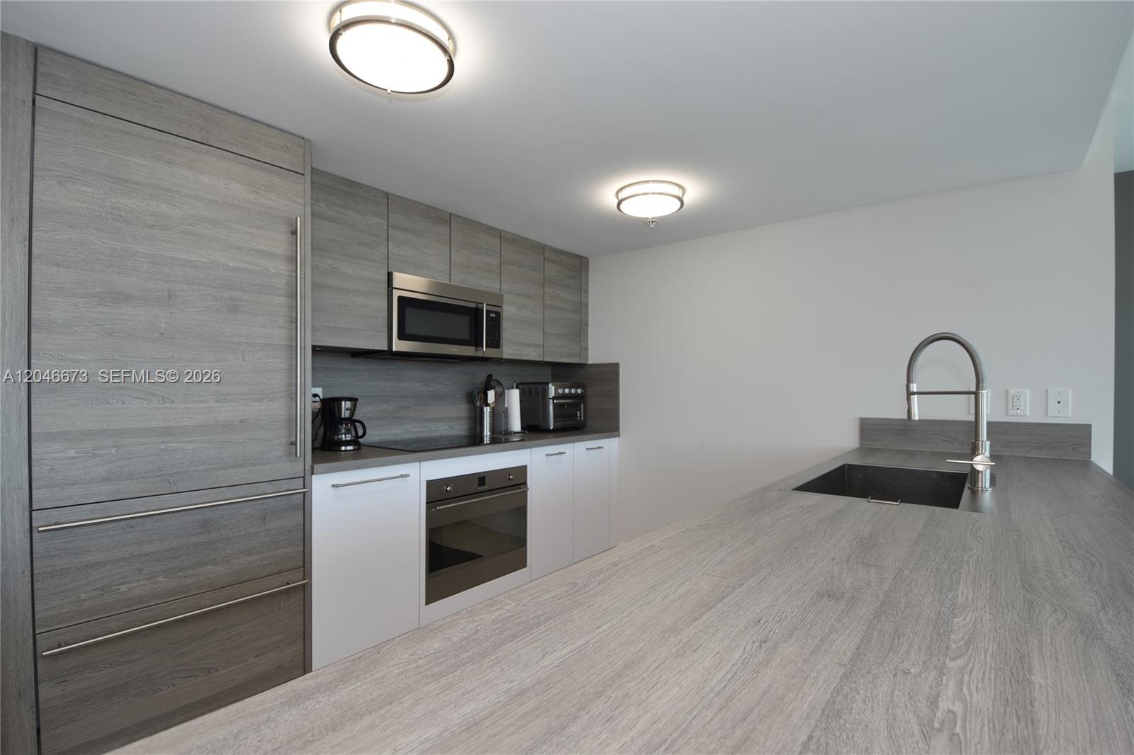 400 Sunny Isles Boulevard