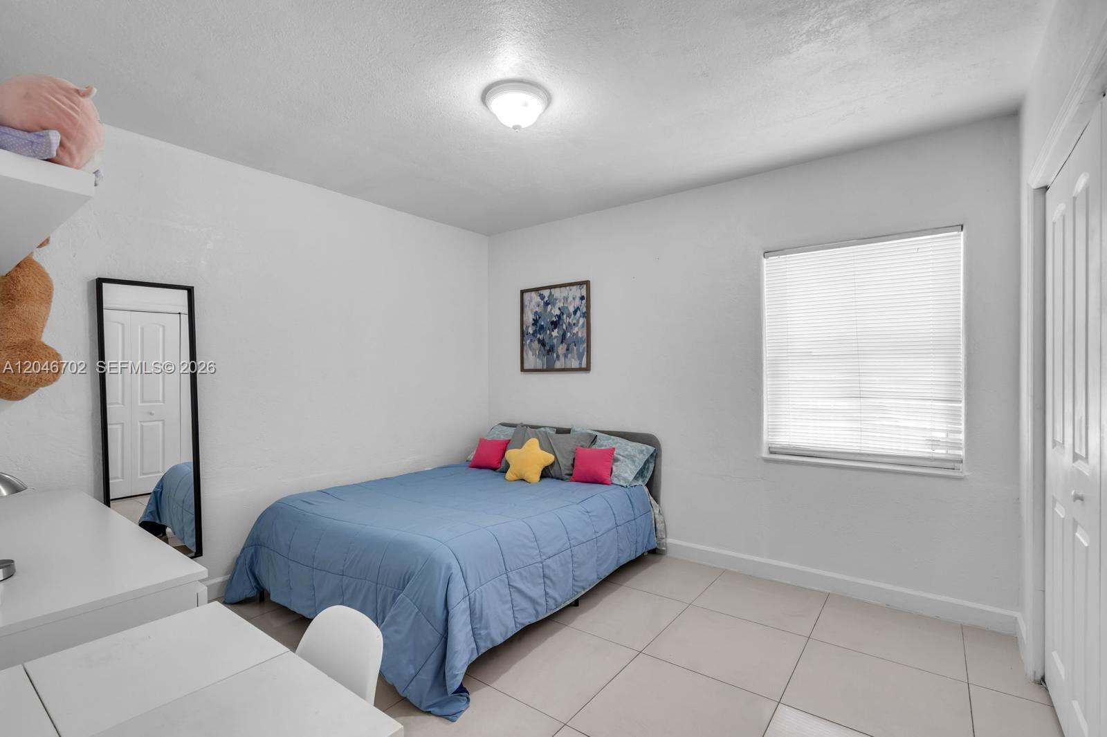 801 NW 17th Court