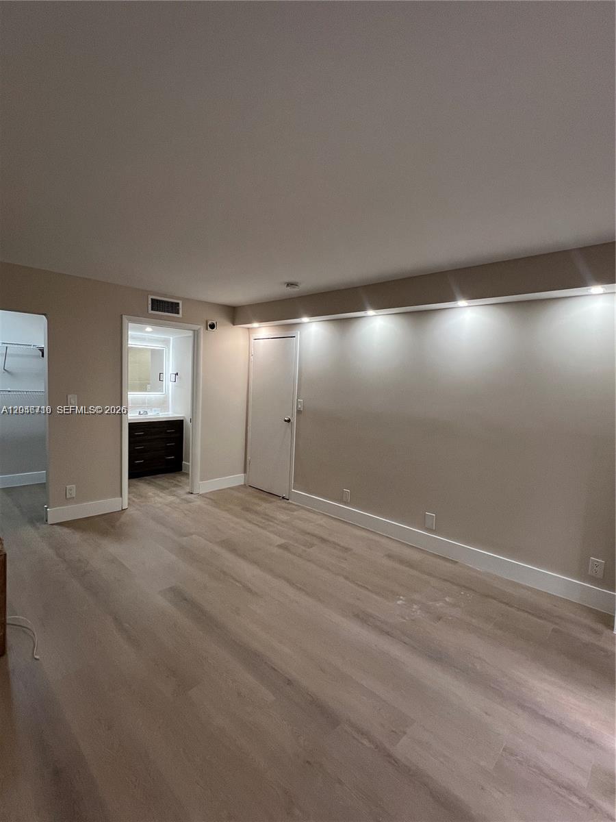 17021 N Bay Road
