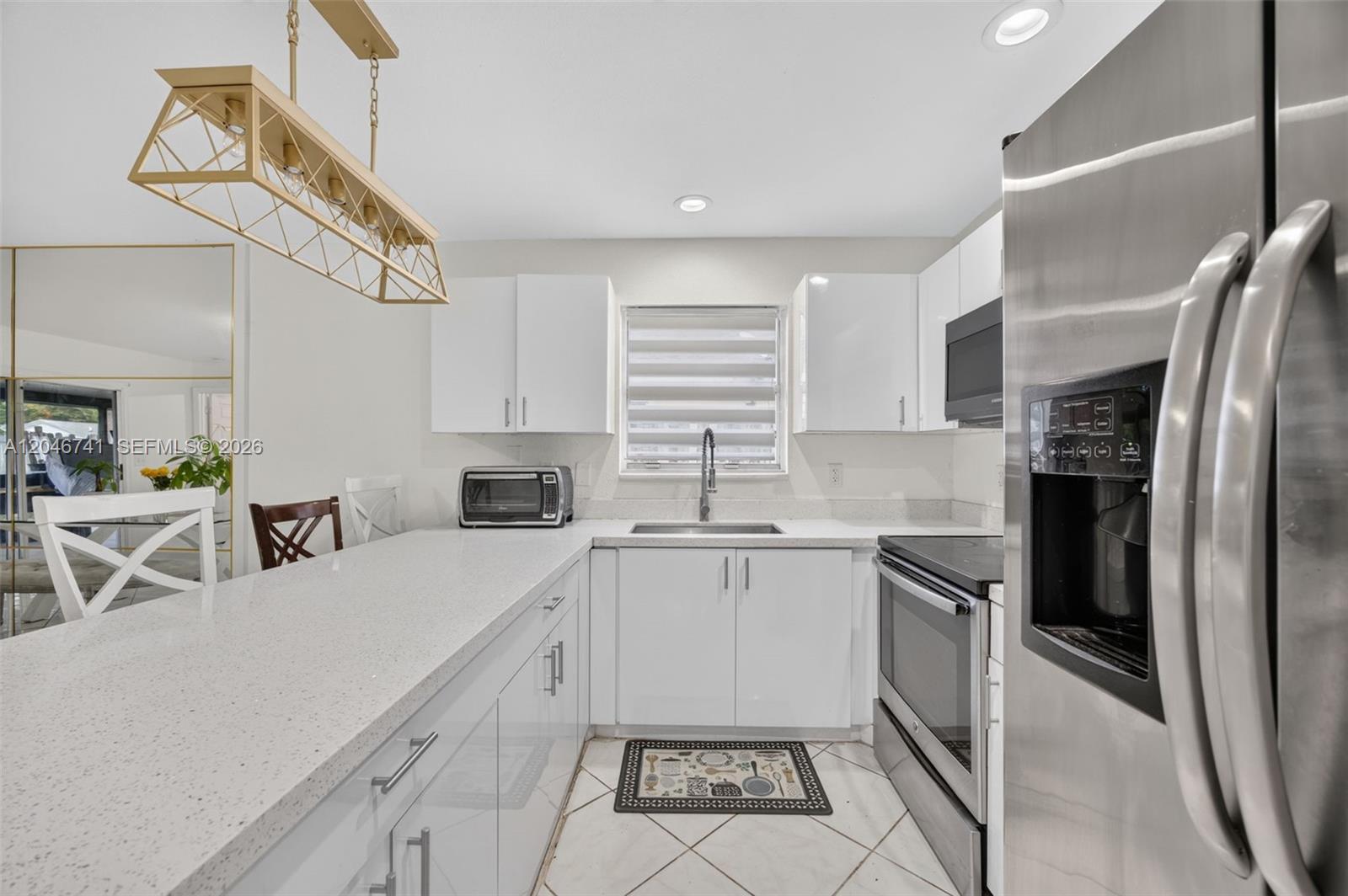 738 SW 7th Terrace