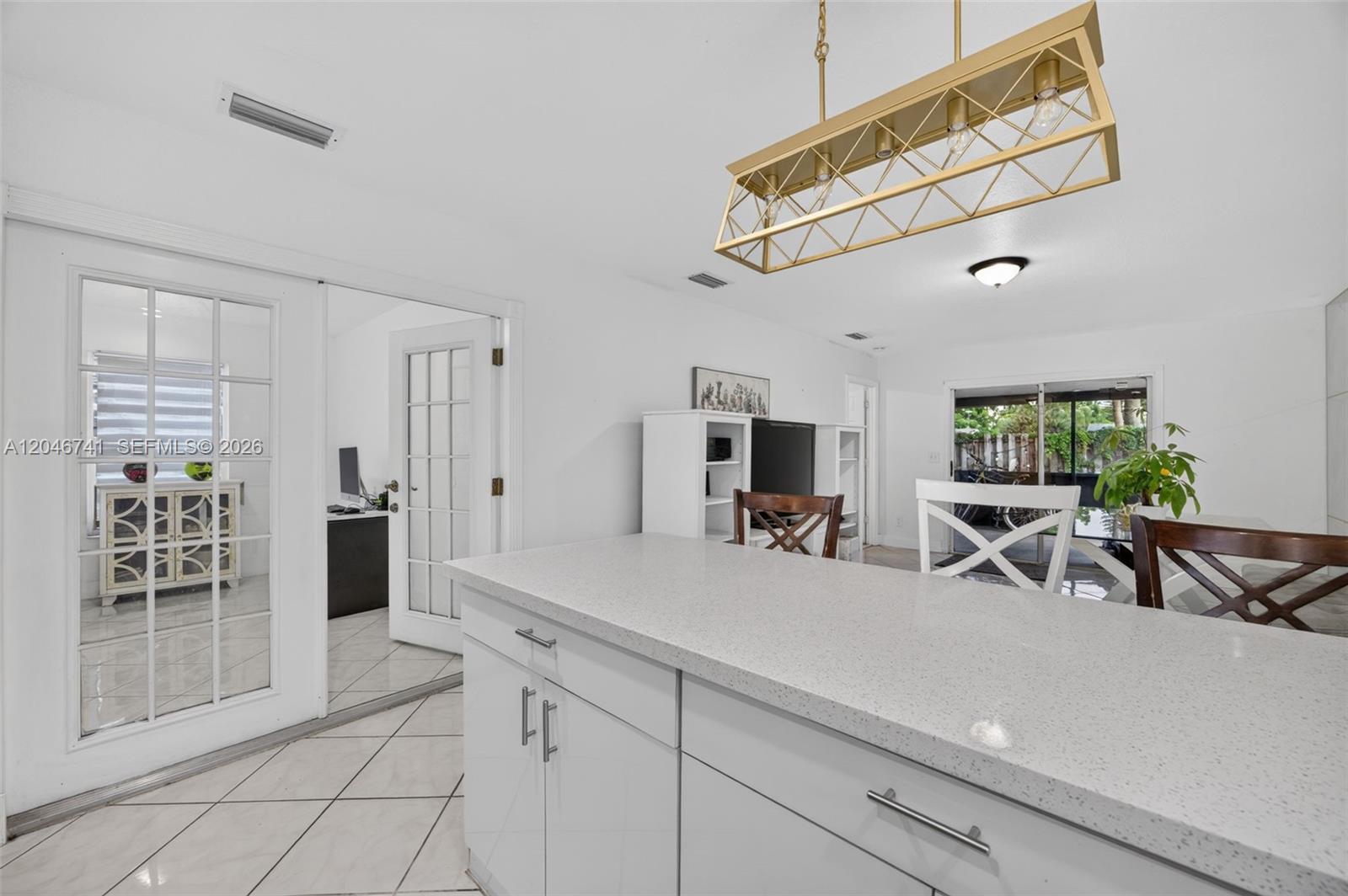 738 SW 7th Terrace