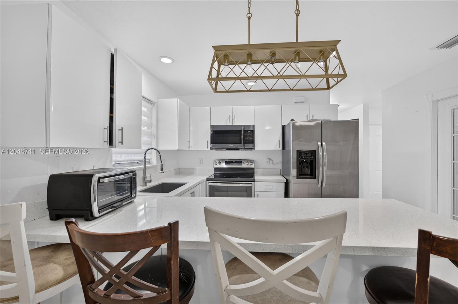 738 SW 7th Terrace