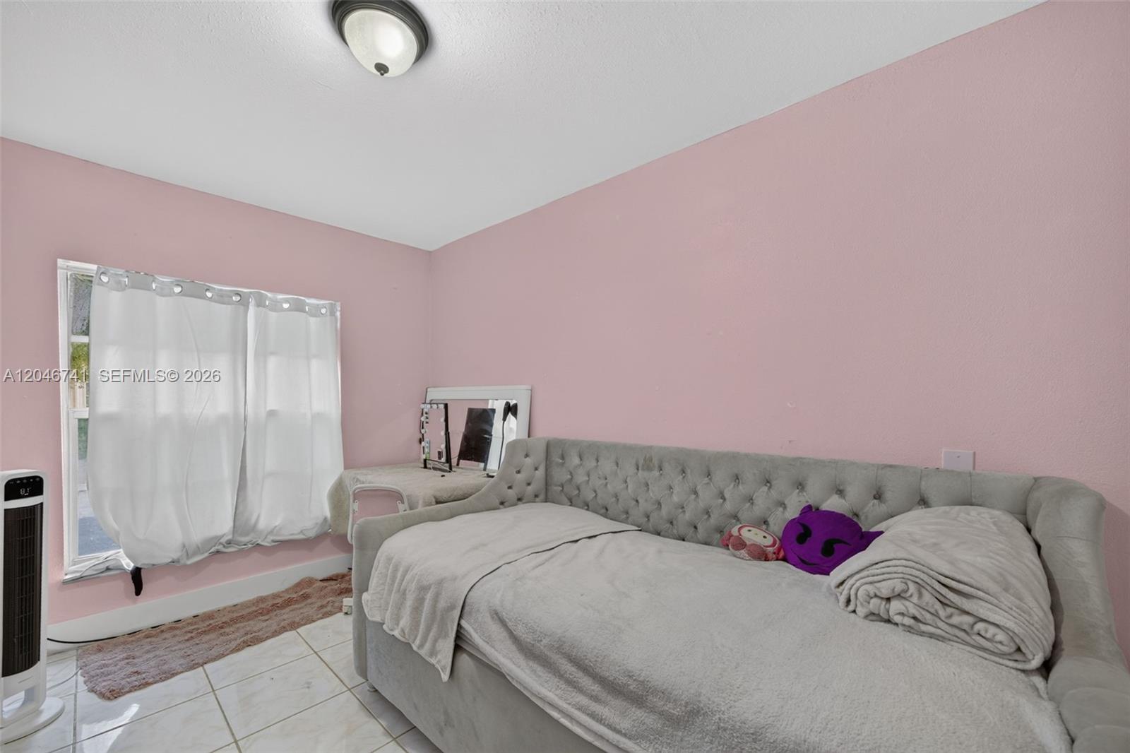 738 SW 7th Terrace