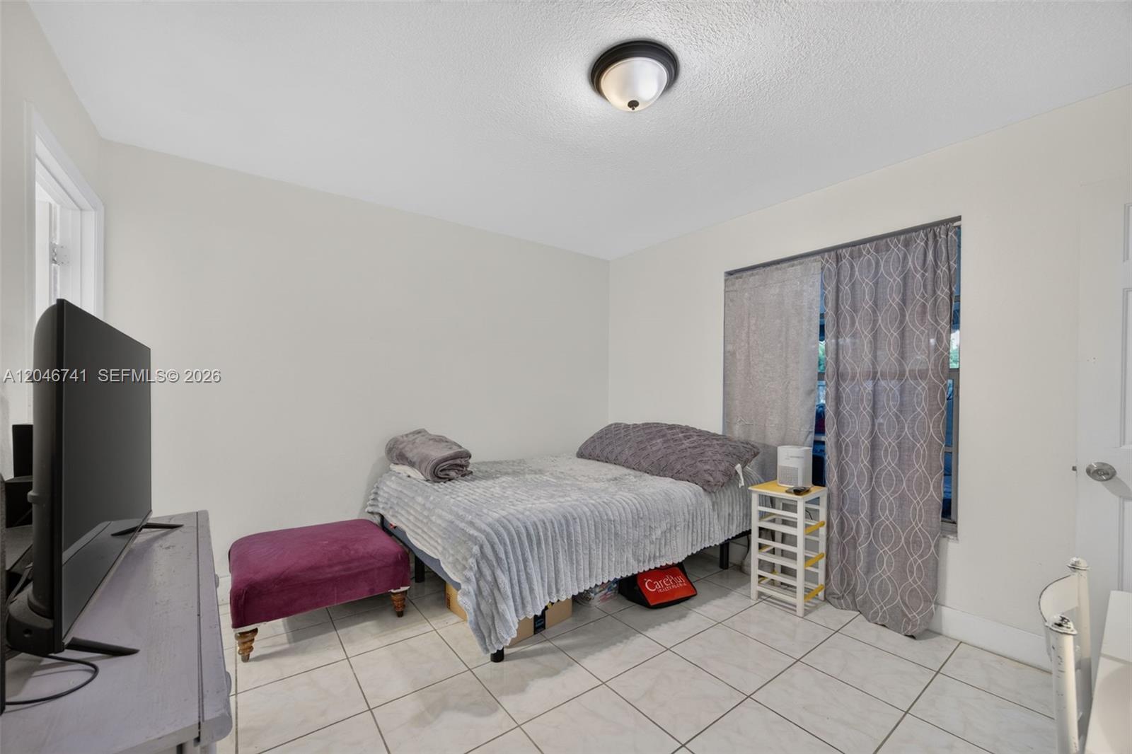 738 SW 7th Terrace