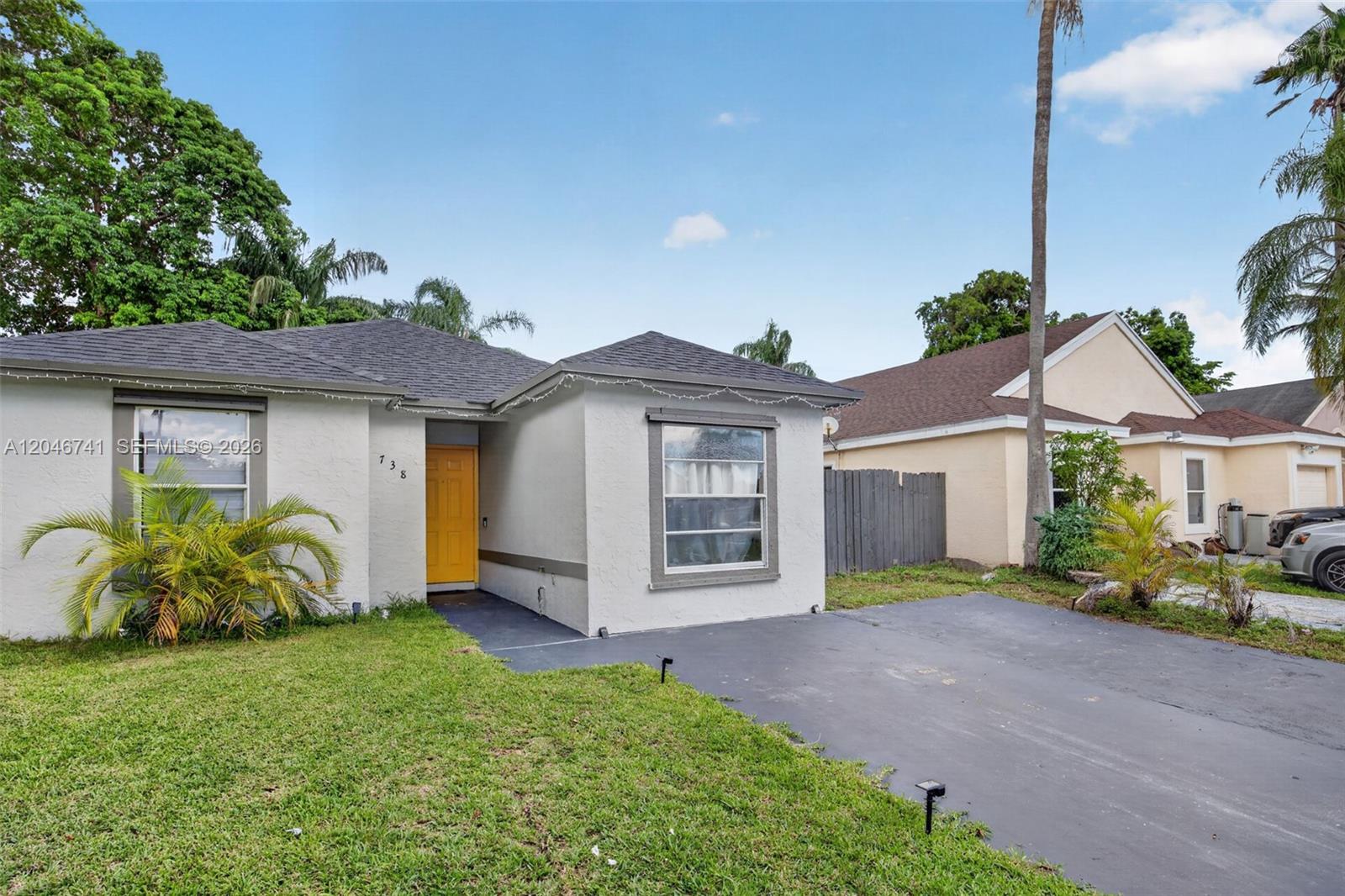 738 SW 7th Terrace