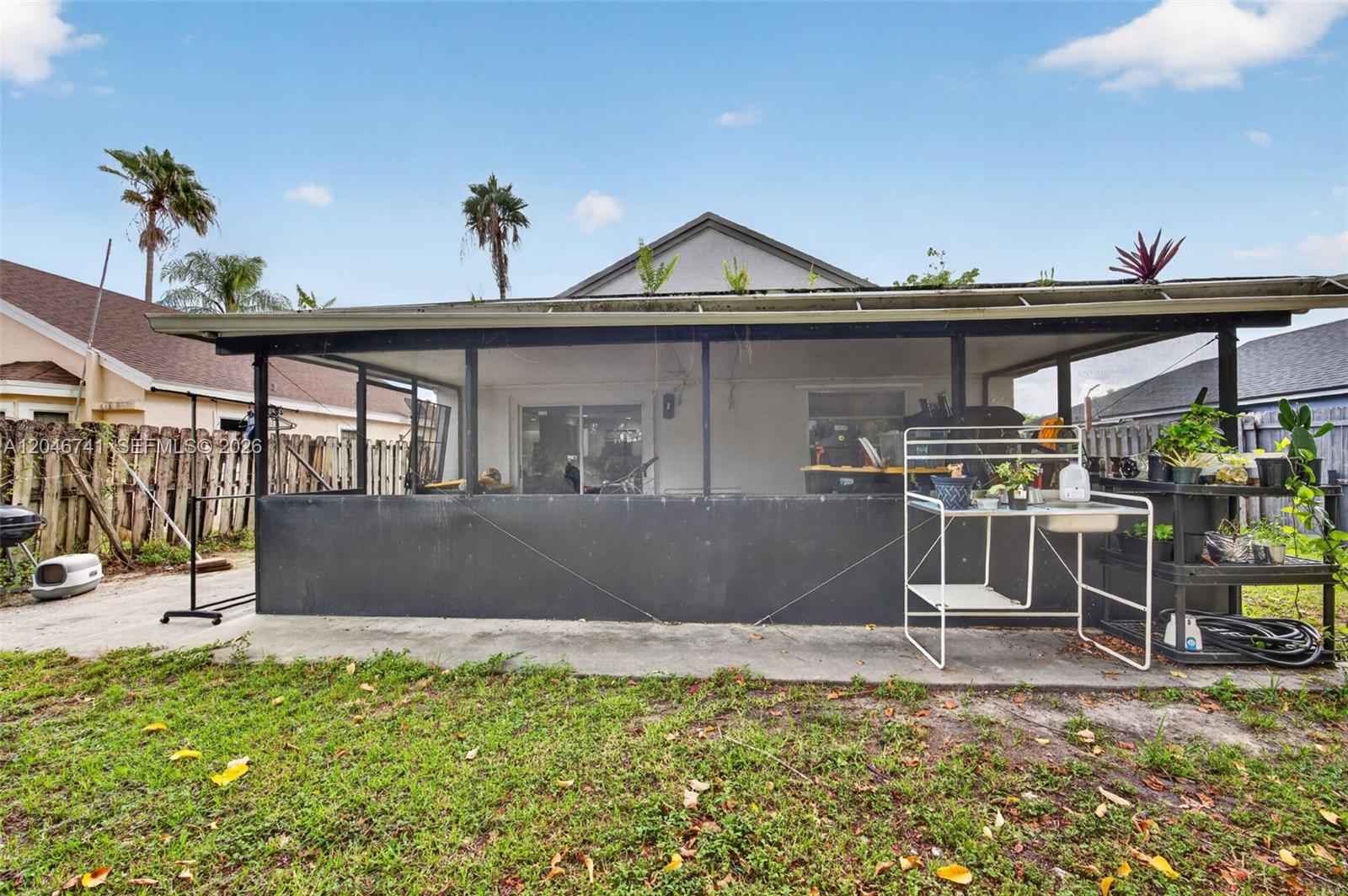 738 SW 7th Terrace