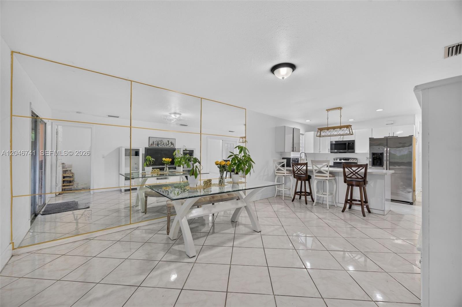 738 SW 7th Terrace