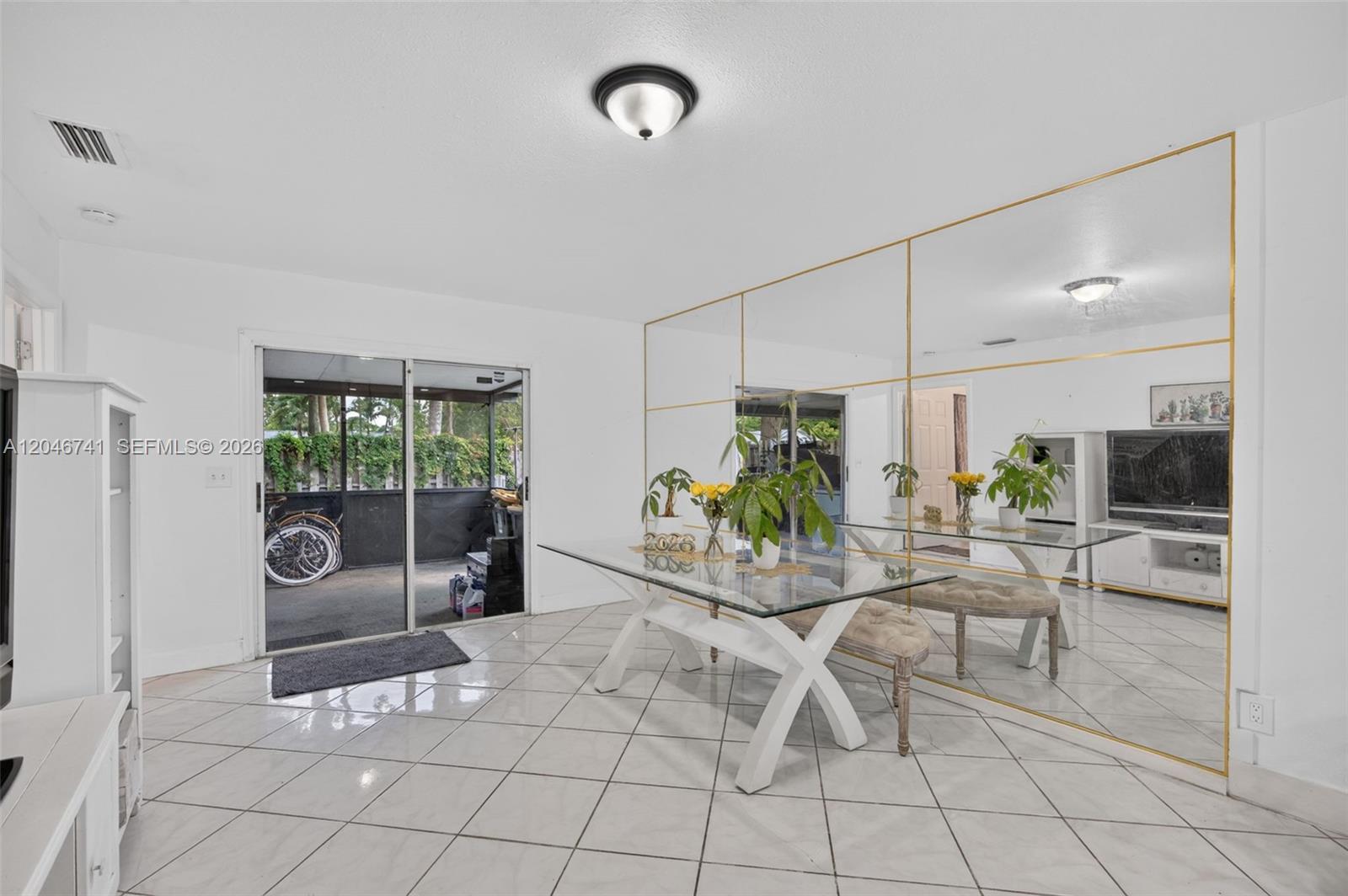 738 SW 7th Terrace