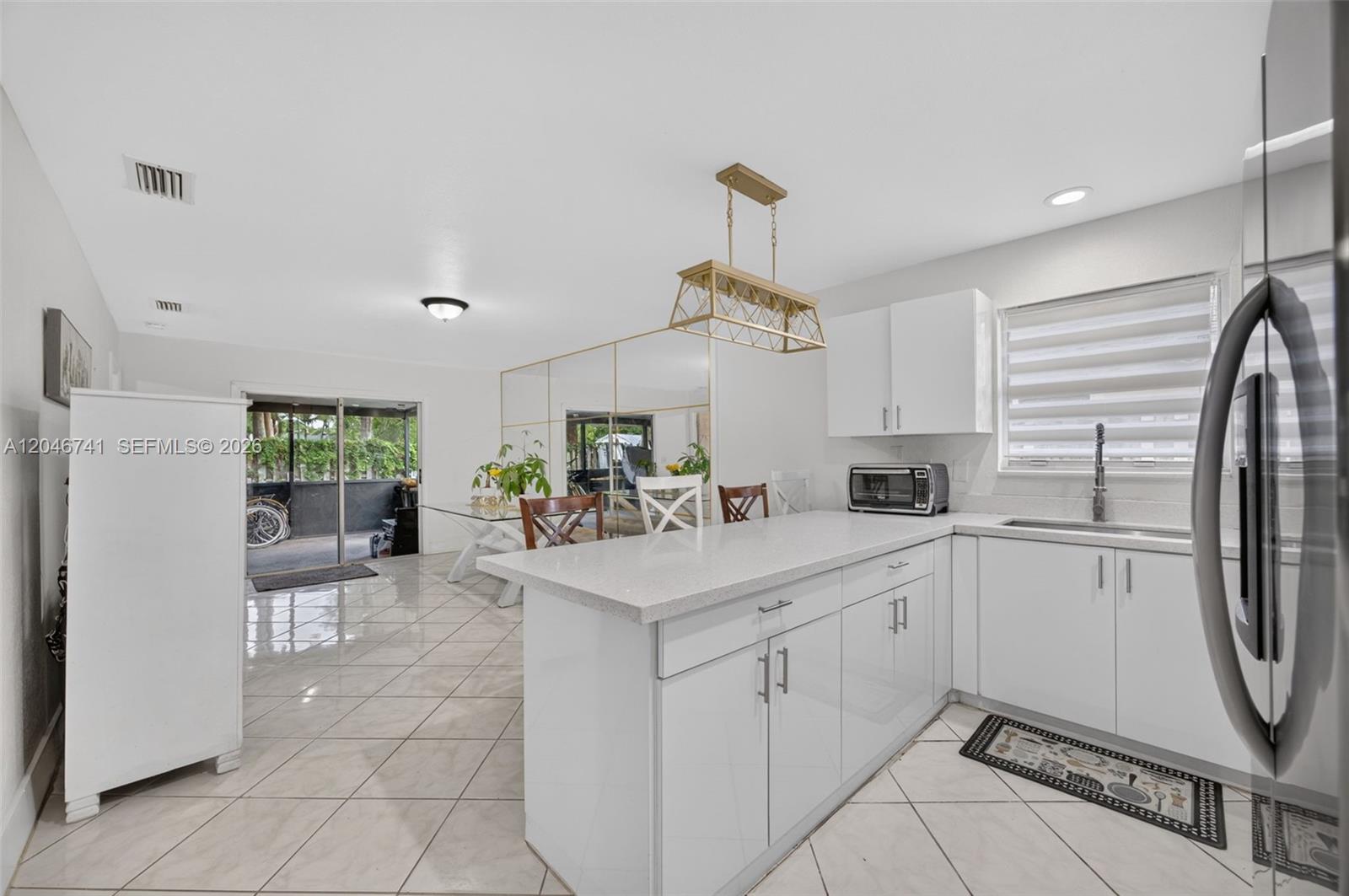 738 SW 7th Terrace