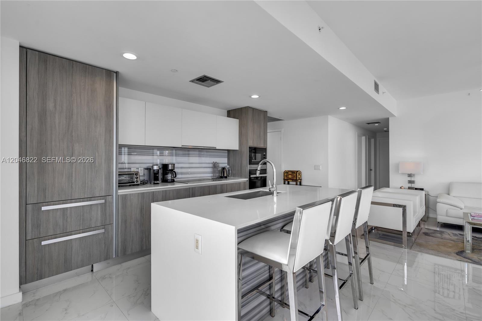 2900 NE 7th Avenue
