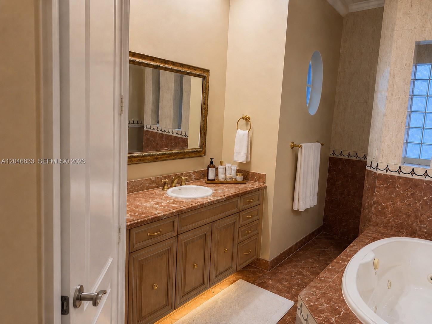 3683 W Lakes Estates Drive