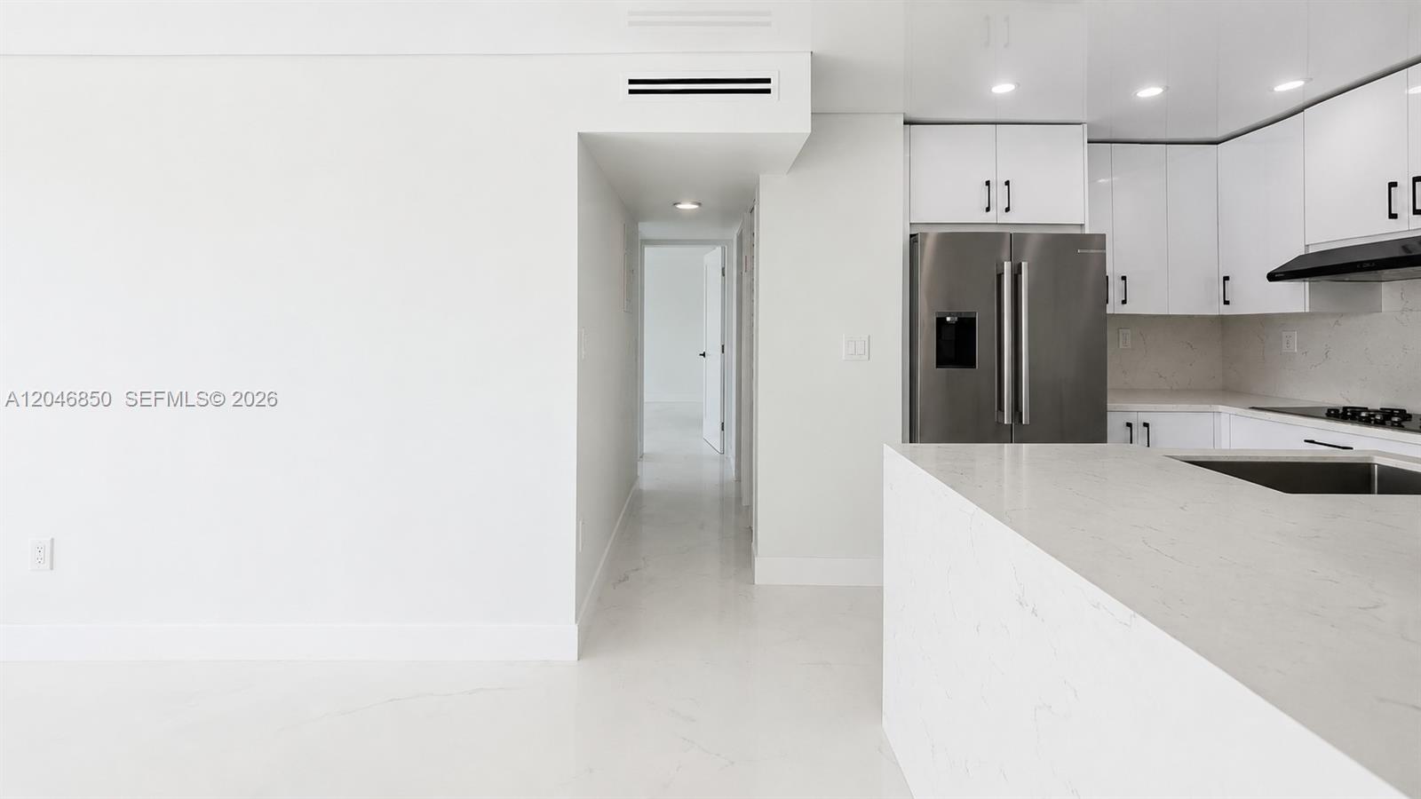 9682 Fontainebleau Boulevard