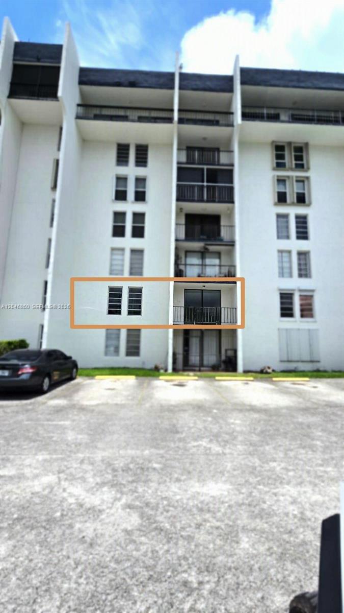 9682 Fontainebleau Boulevard