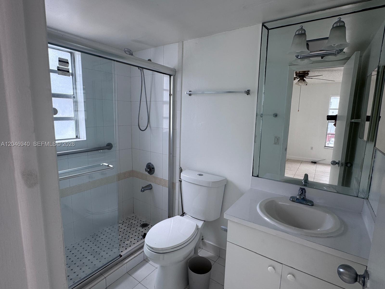 1725 W 60th Street