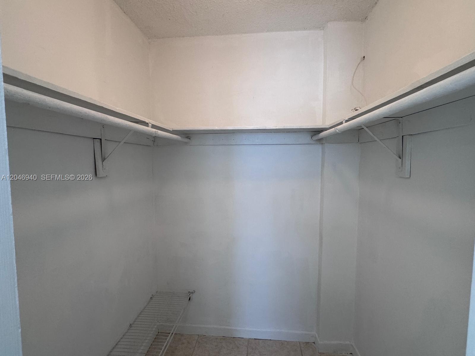 1725 W 60th Street
