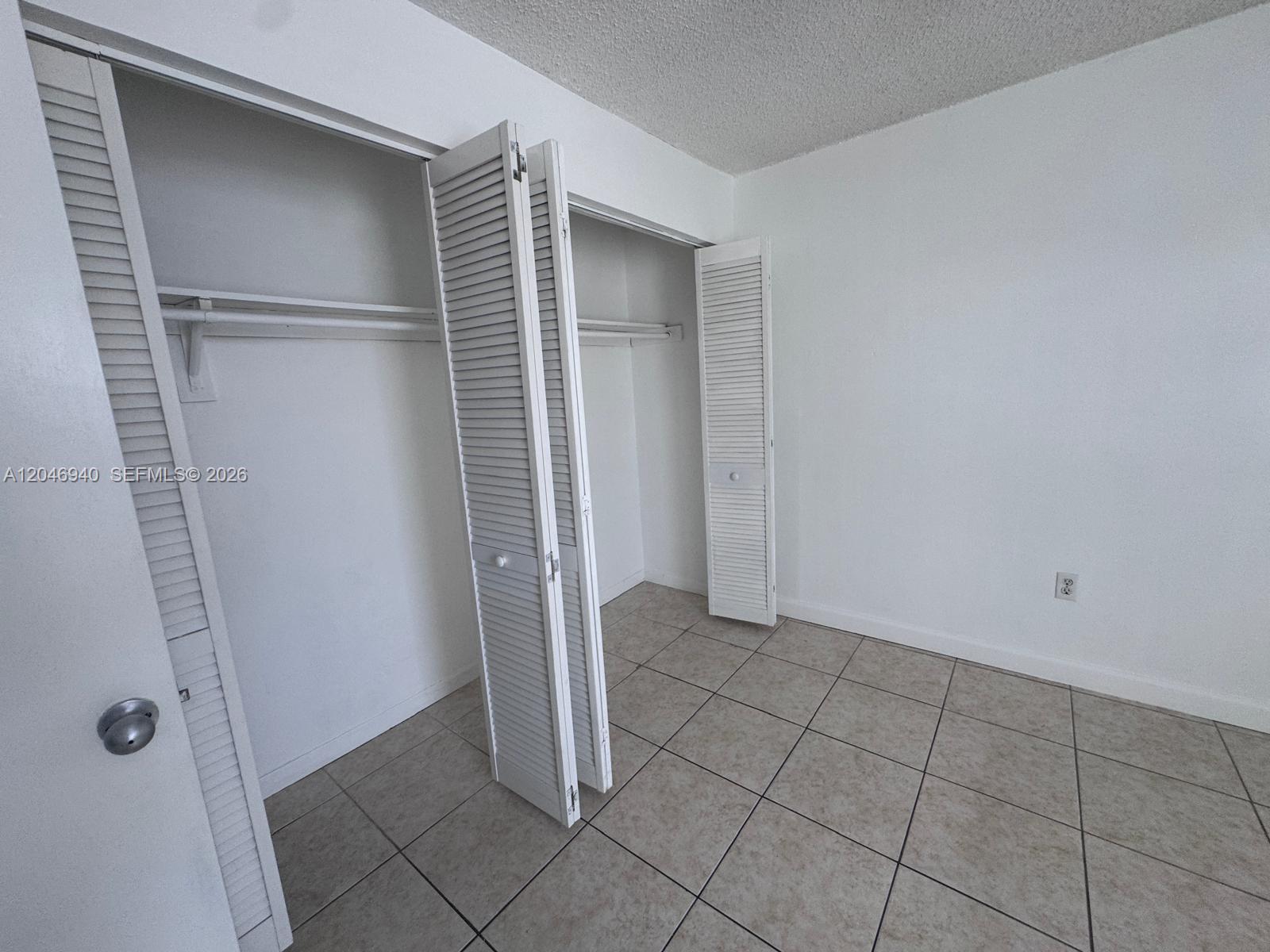 1725 W 60th Street