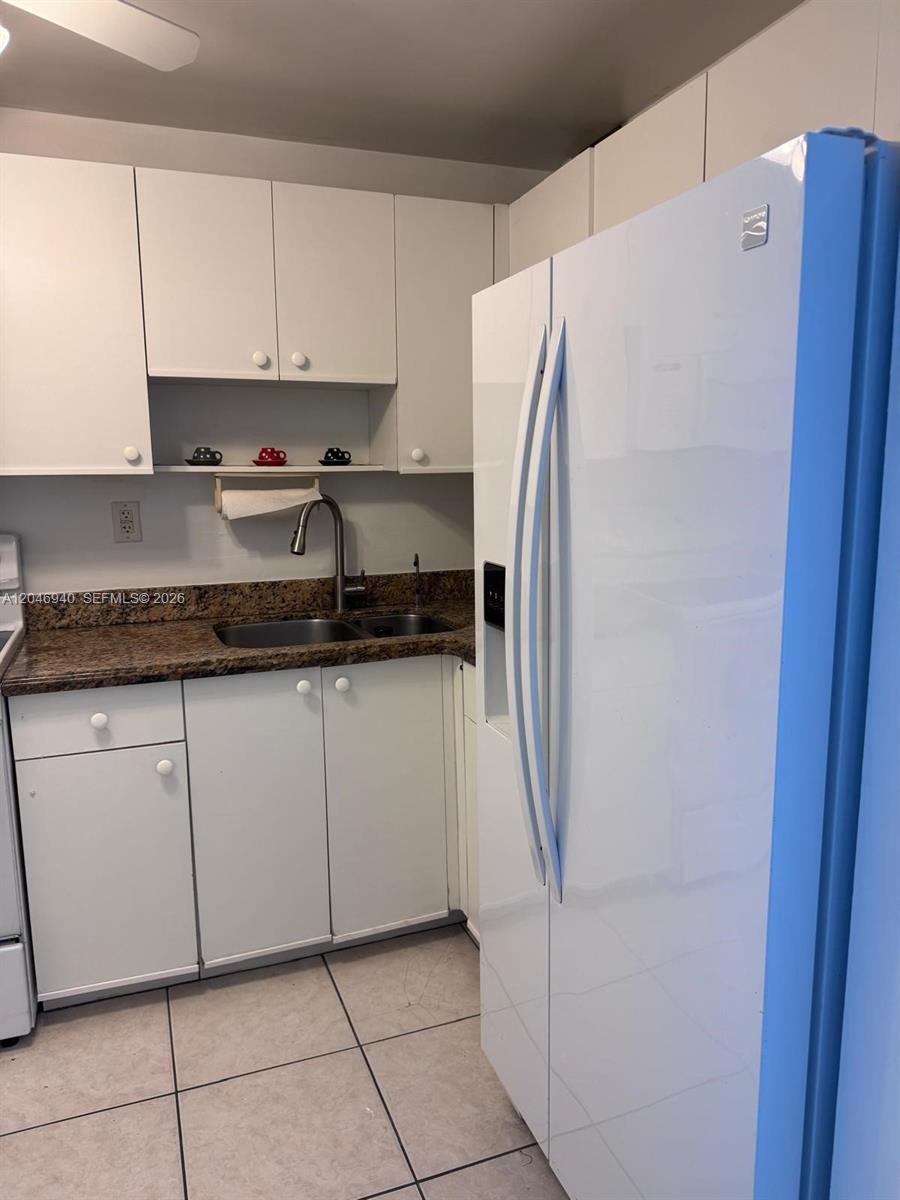 1725 W 60th Street