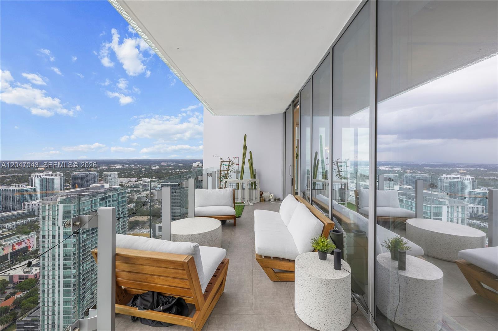 700 NE 26th Terrace