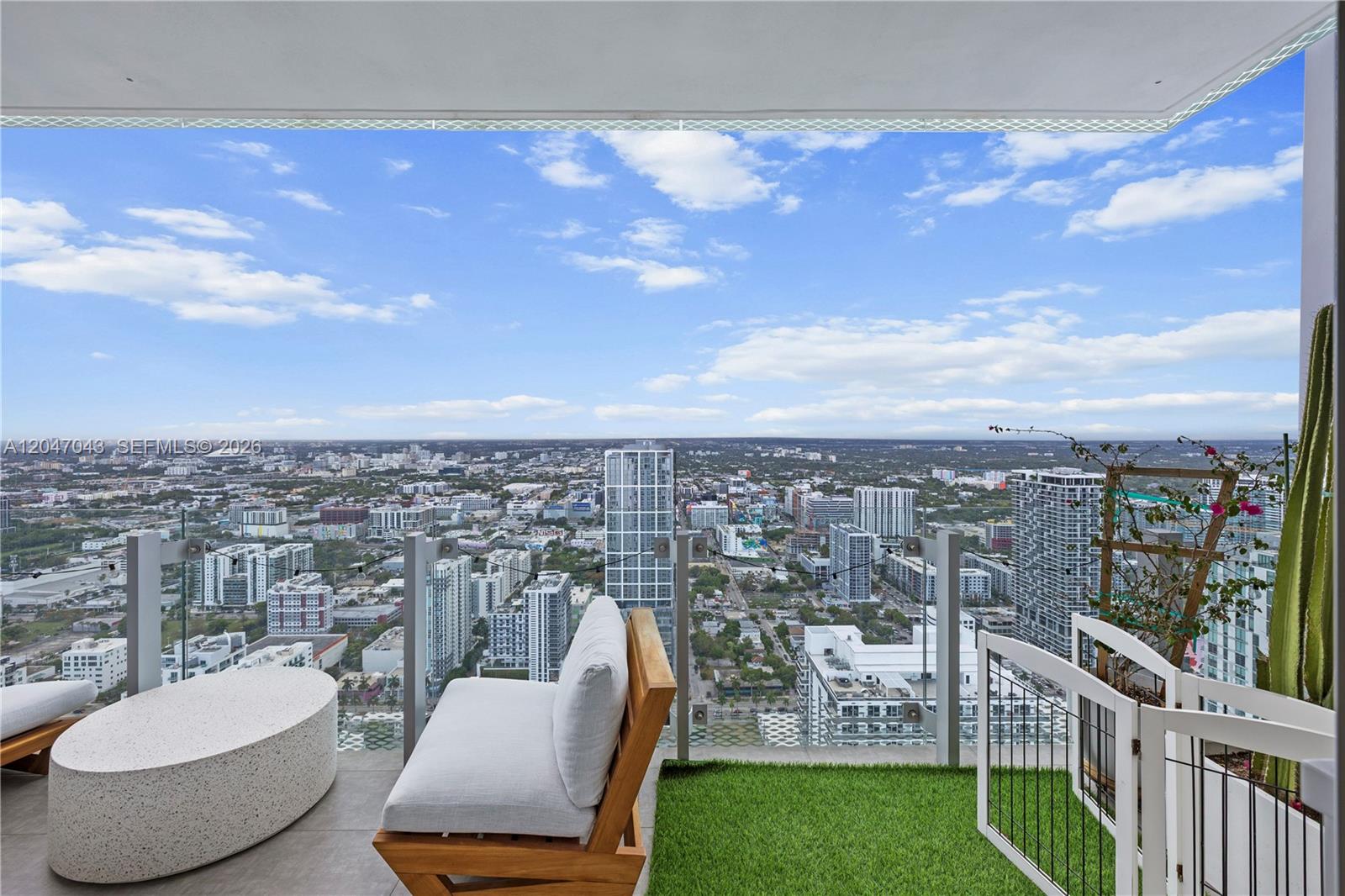 700 NE 26th Terrace