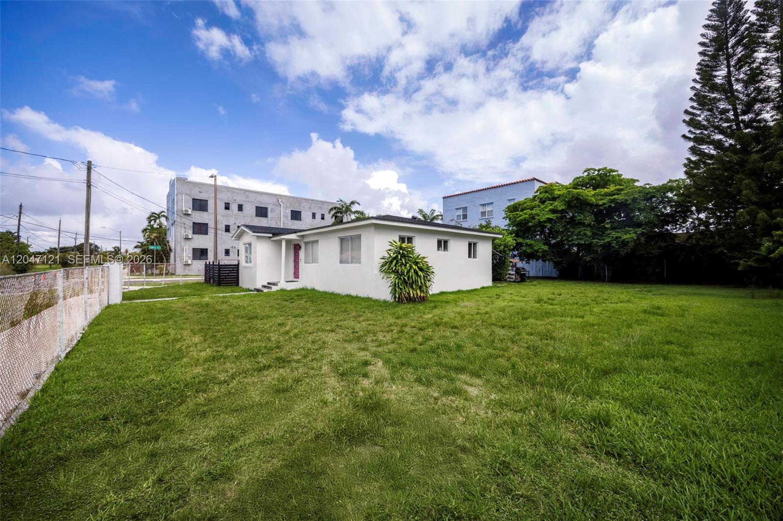 2939 SW 5th Street