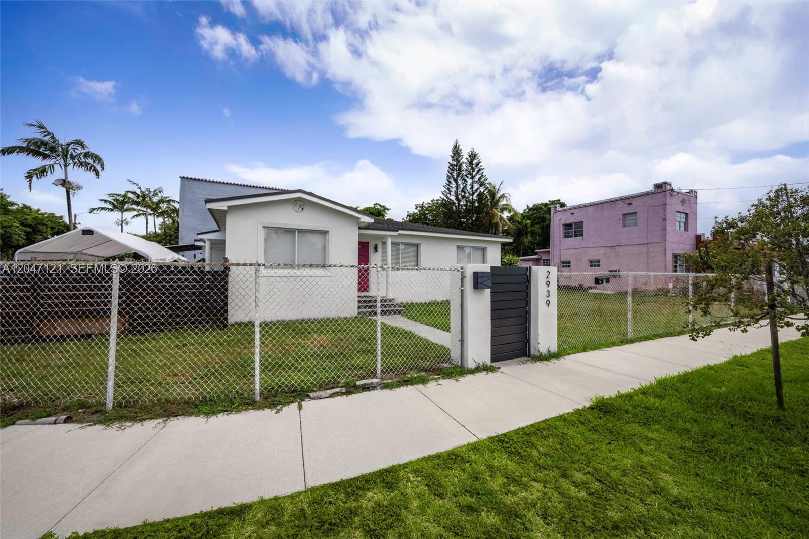 2939 SW 5th Street