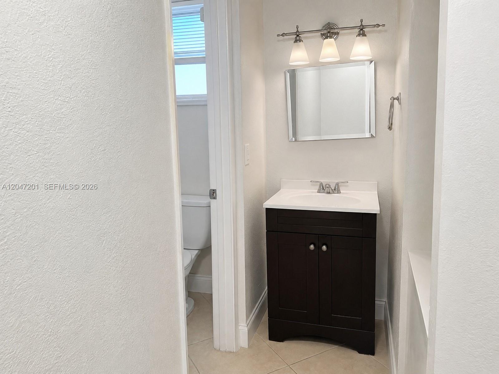 8870 Fontainebleau Boulevard