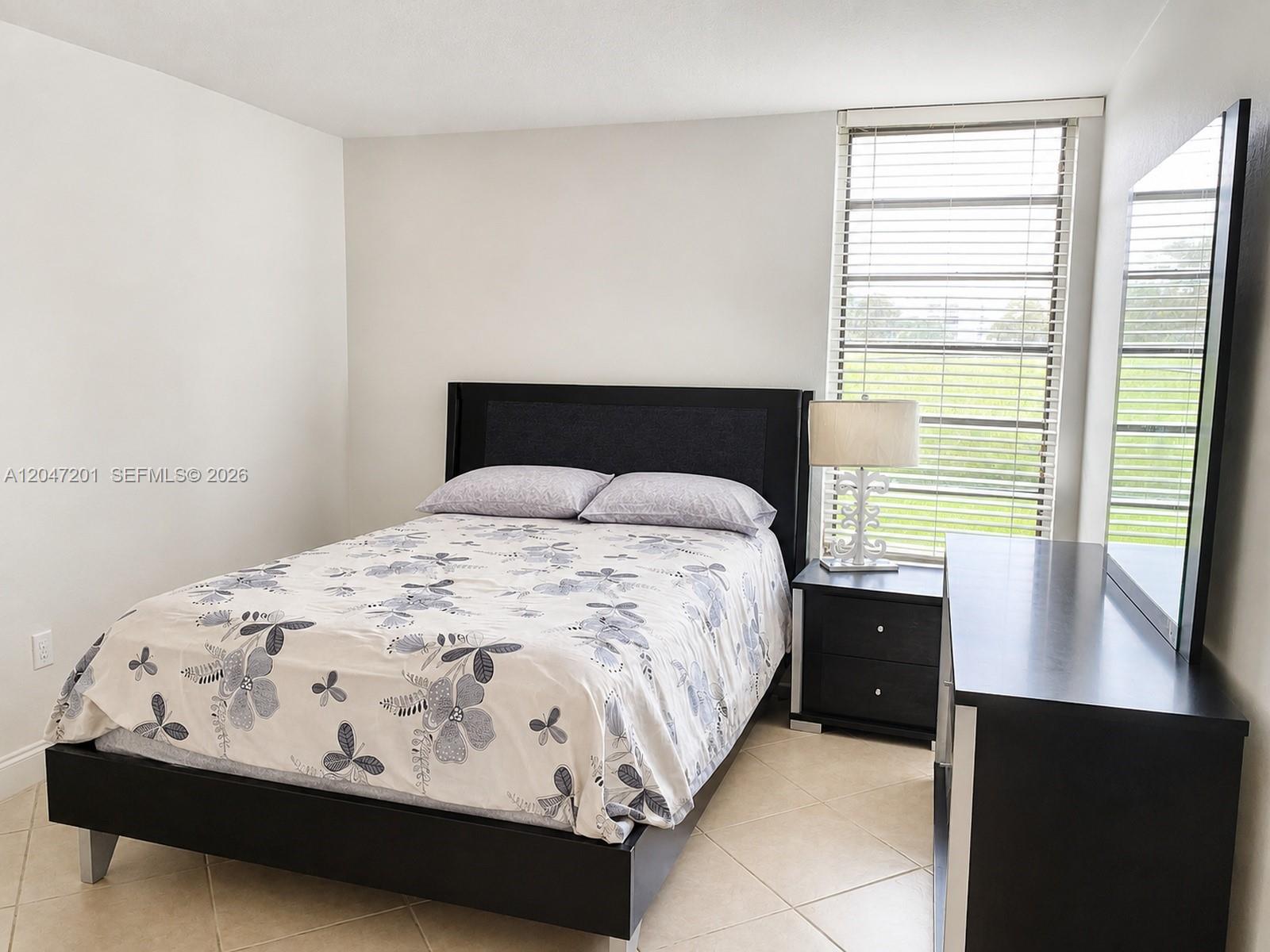 8870 Fontainebleau Boulevard